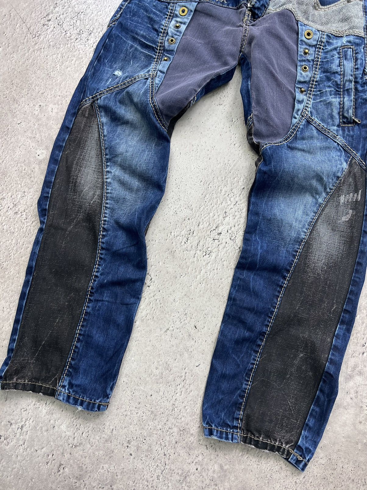 Diesel × Japanese Brand CRAZY Japanese Distressed Diesel Vintage Y2K Baggy Jeans Size US 34 / EU 50 - 3 Thumbnail