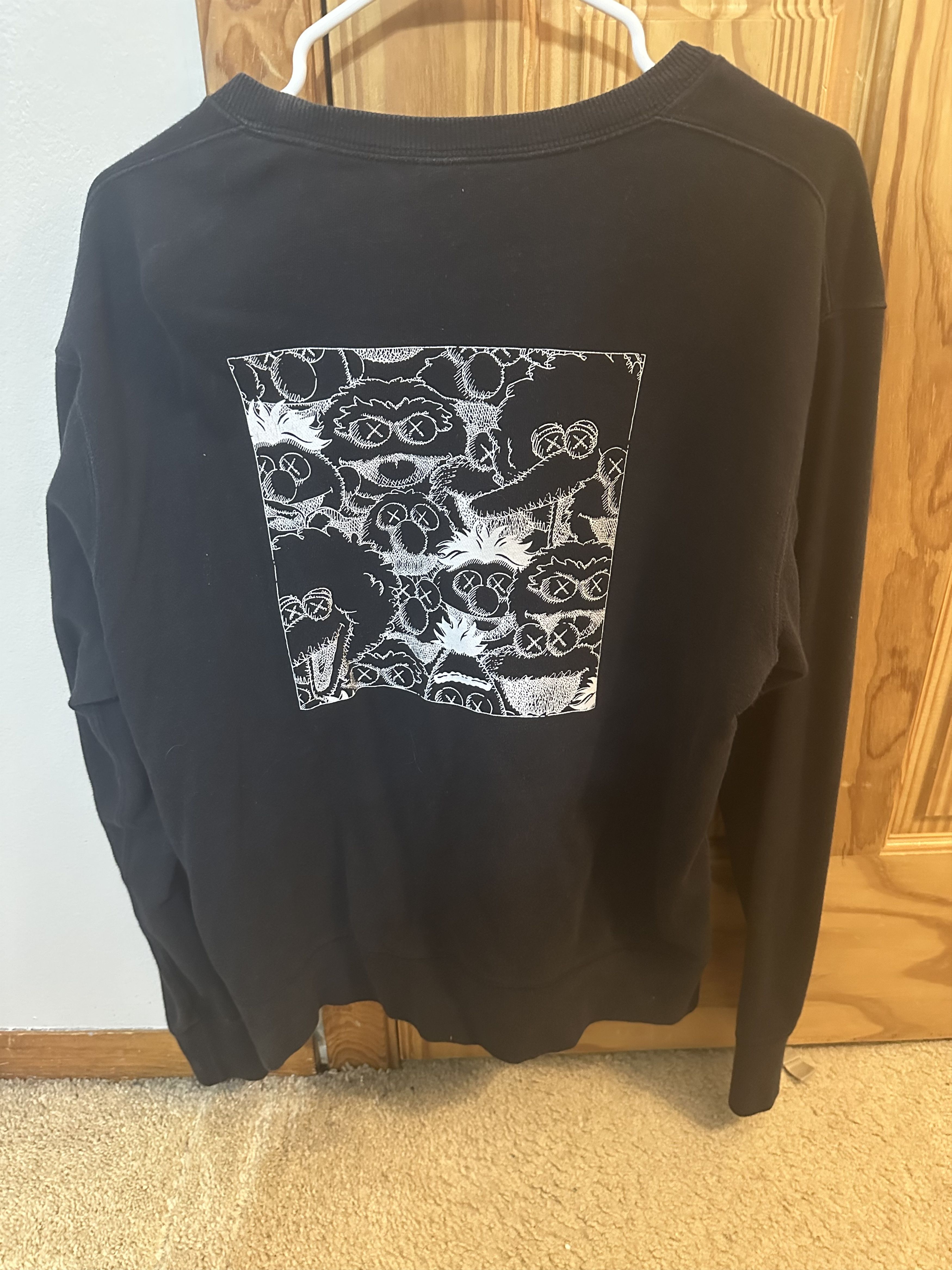 Kaws × Uniqlo Uniqlo Kaws Sesame Street Sweatshirt Size US S / EU 44-46 / 1 - 4 Thumbnail