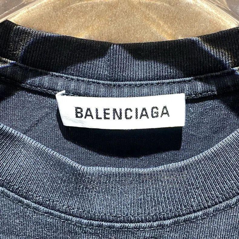 Balenciaga Balenciaga Double B Buckle Letter Logo Aged Short Sleeve Size US XS / EU 42 / 0 - 3 Thumbnail