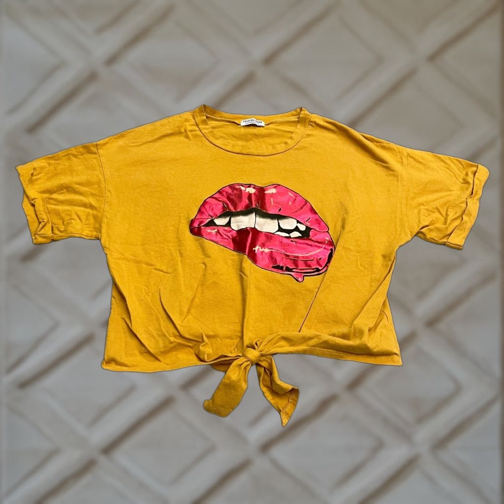Fashion Nova Fashion Nova Cropped Top Womens L Orange Graphic Print Tie Crew Neck Short Sleeve Casual Shirt Size L / US 10 / IT 46 - 1 Thumbnail