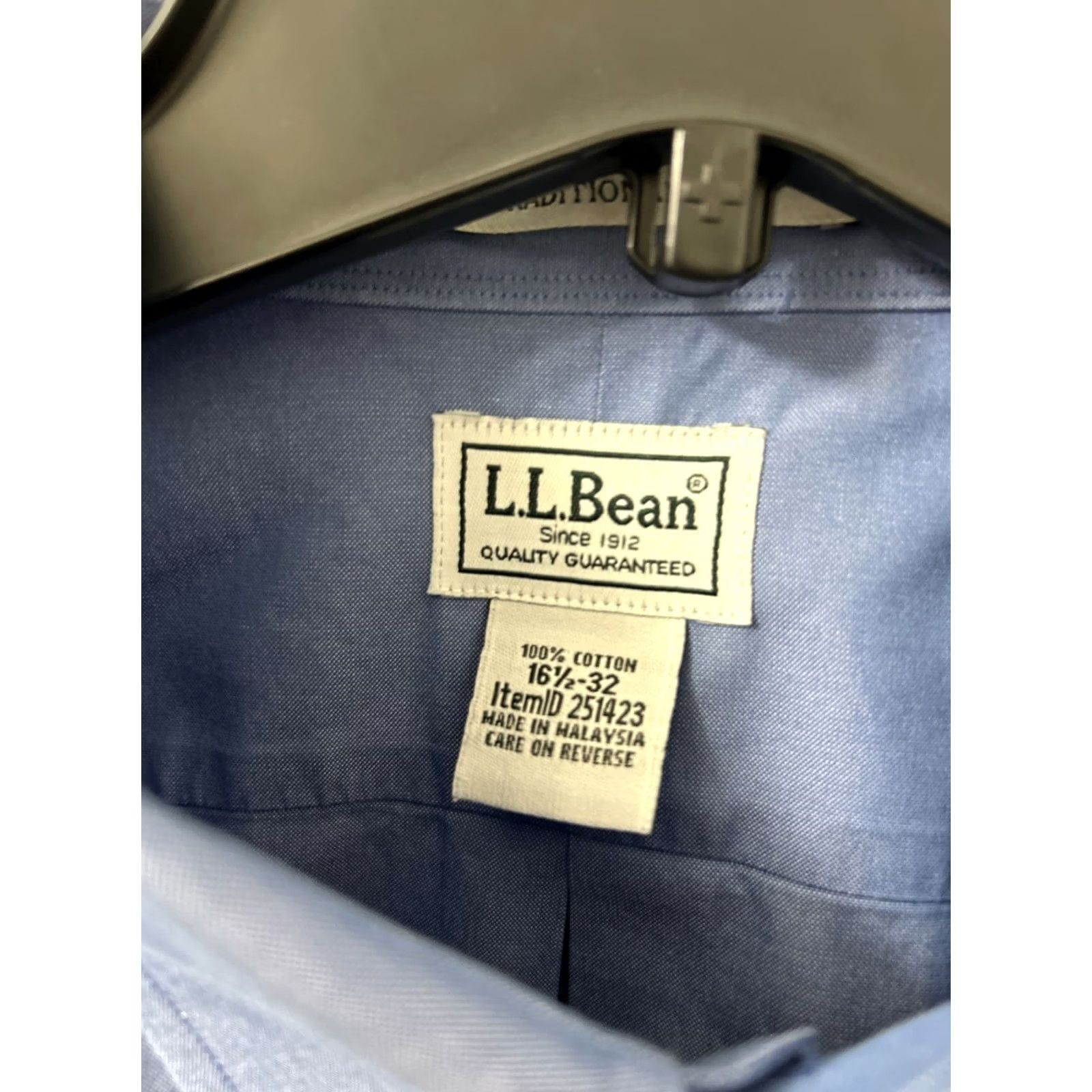 Vintage LL Bean Shirt Mens 16.5 Blue Wrinkle Free Pinpoint Oxford Traditional Button-Up Pocket Shirt Mens Regular 100% Cotton Blue Preppy Classic 251423 Size US XL / EU 56 / 4 - 6 Thumbnail