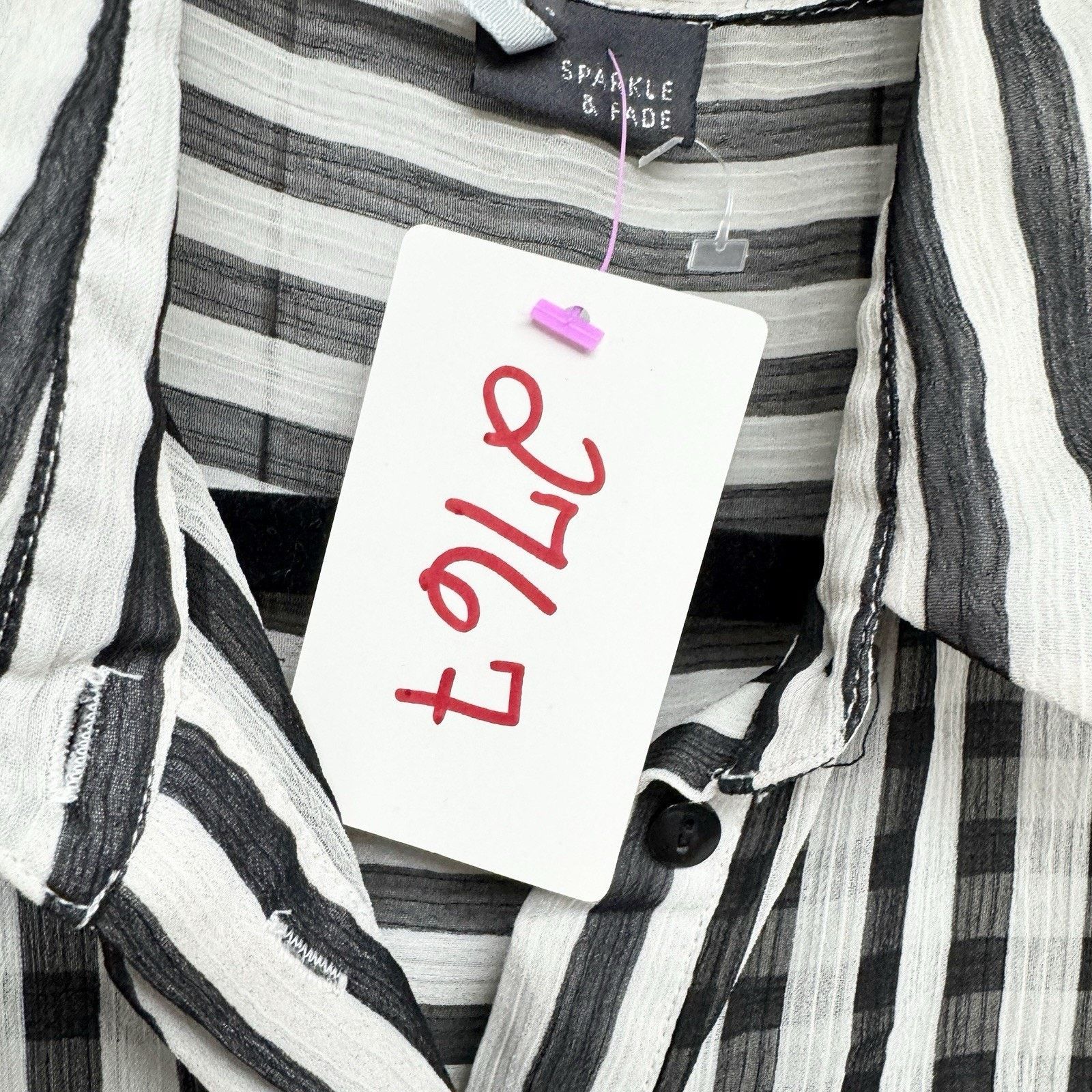 Other Sparkle & Fade Shirt Sz Small Sleeveless Button Up Blouse Size S / US 4 / IT 40 - 2 Thumbnail