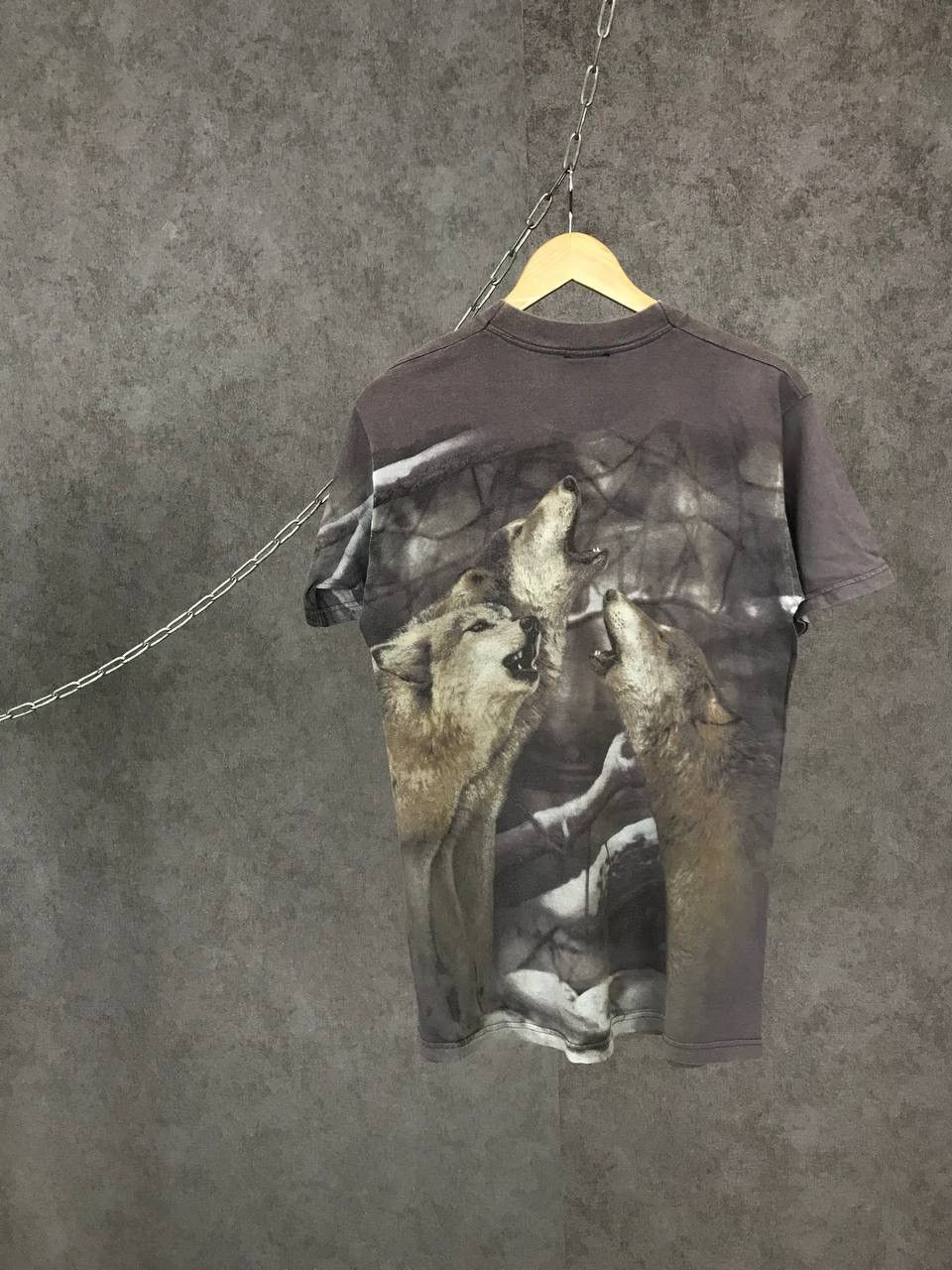 Vintage Wolf animal vintage overprinted made in USA tee Size US M / EU 48-50 / 2 - 2 Thumbnail