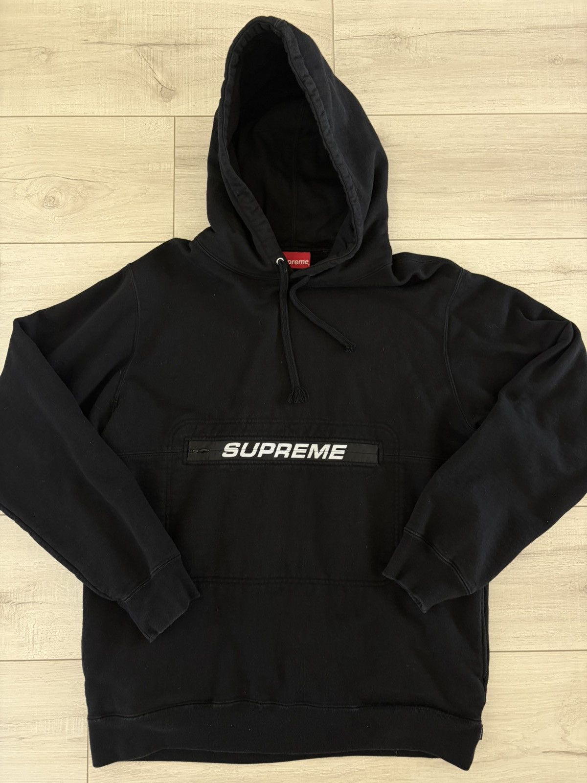 Supreme Supreme SS19 Zip Pouch Hooded Sweatshirt — Size L Size US L / EU 52-54 / 3 - 1 Thumbnail