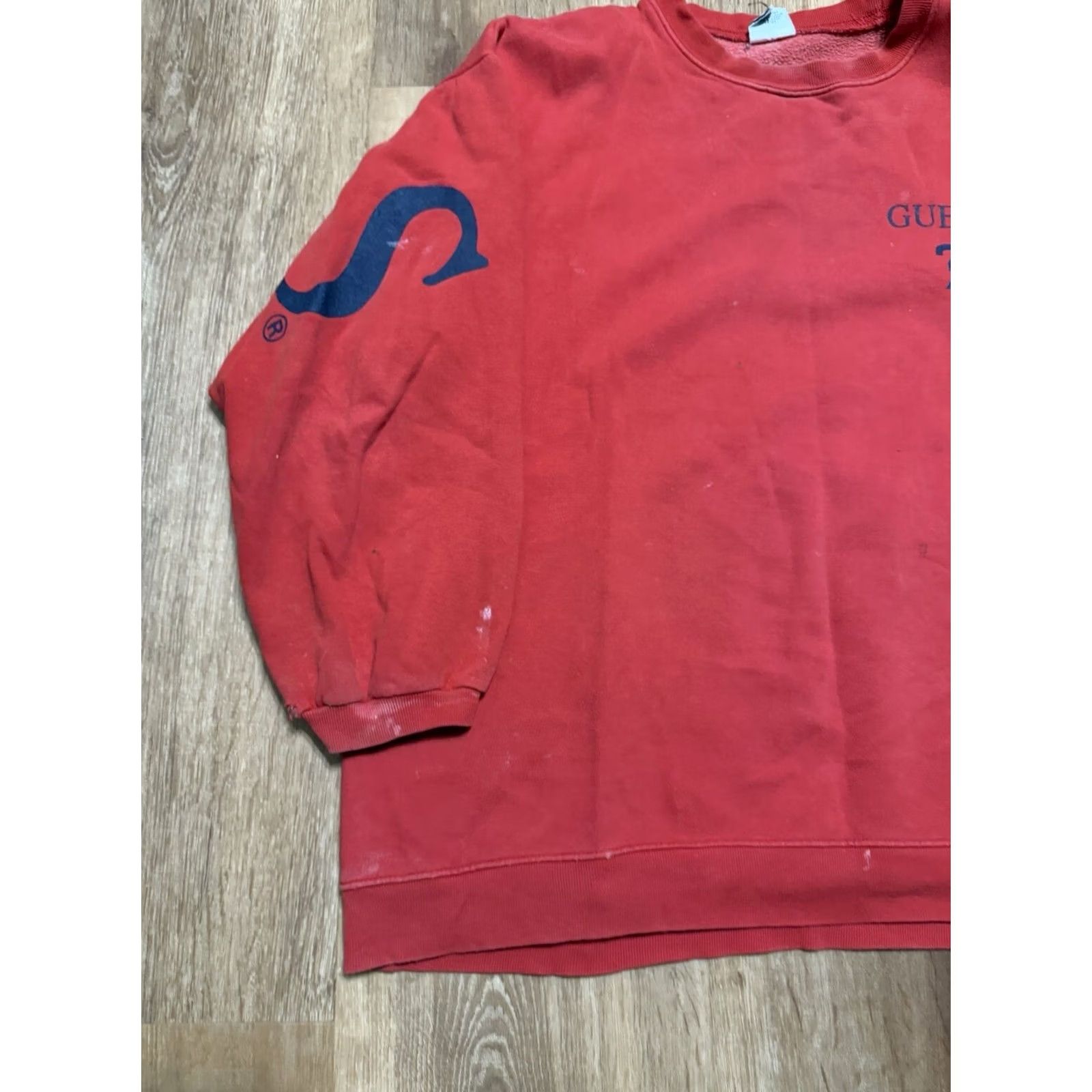 Guess VINTAGE Guess Spellout Sweatshirt Crewneck Red Mens M 90s Thrashed, 1990s, USA, Pullover, Regular Size US M / EU 48-50 / 2 - 4 Thumbnail