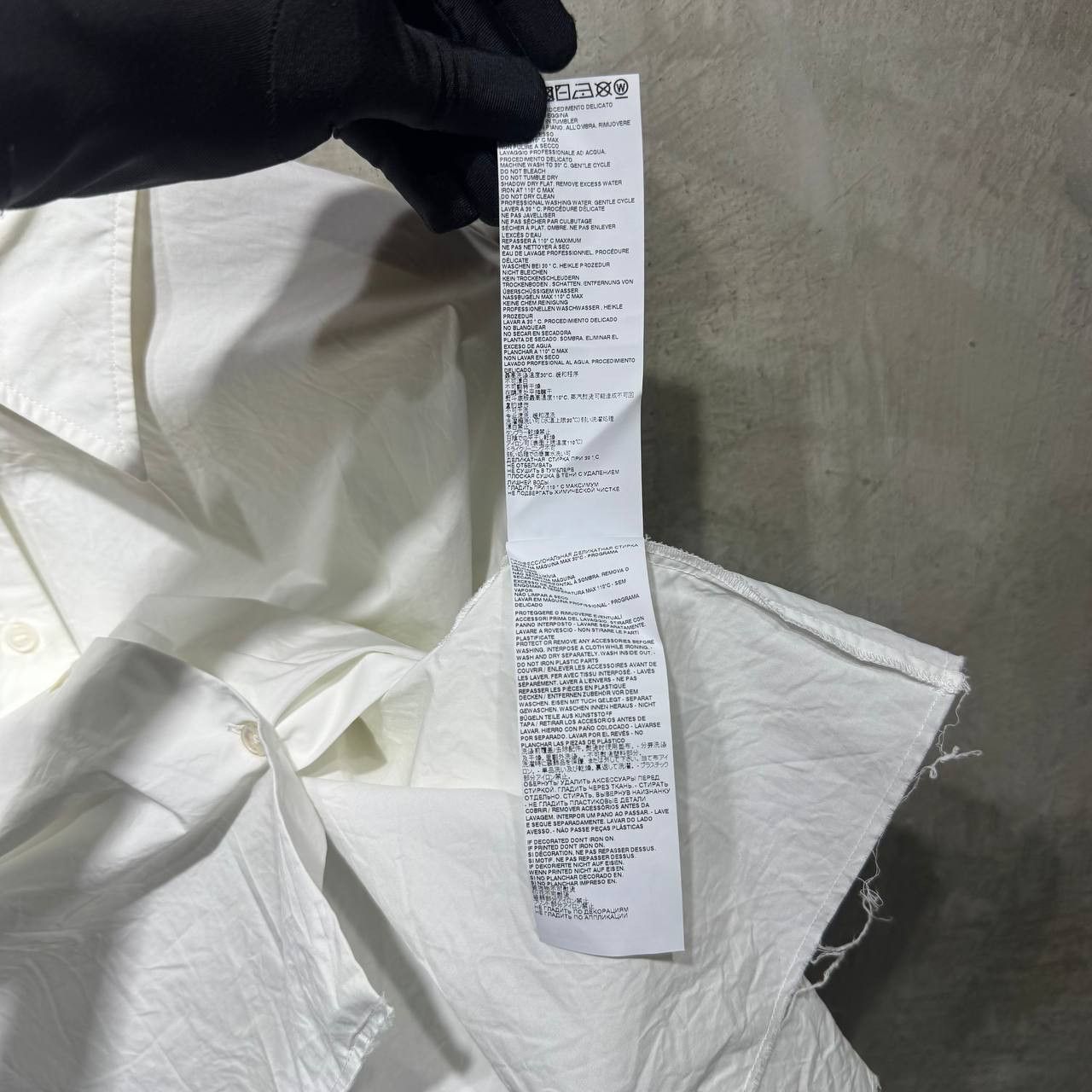 Maison Margiela Maison Margiela Spell out MM6 Cropped Button down shirt Size L / US 10 / IT 46 - 11 Thumbnail