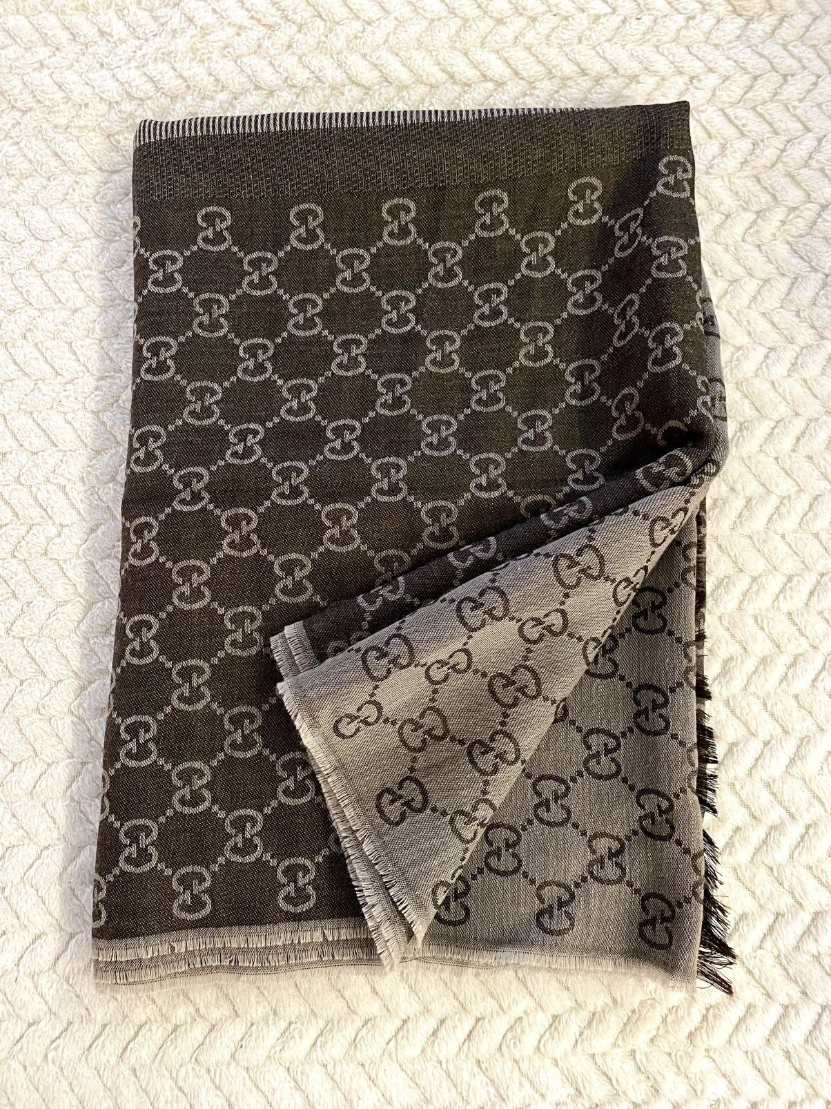 Gucci NEVER WORN Gucci All Over GGs Monogramm Grey and Brown Size ONE SIZE - 3 Thumbnail