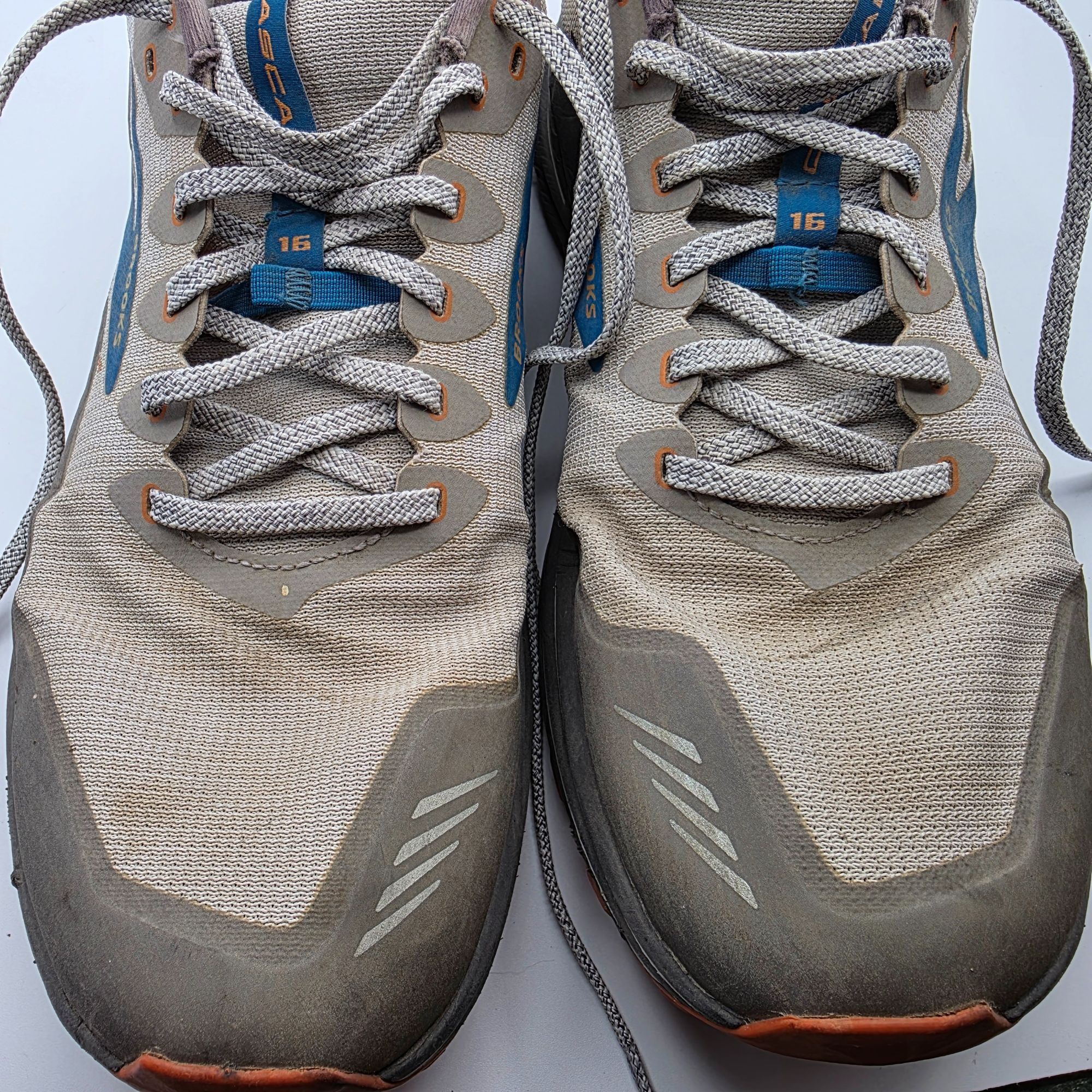 Brooks Brooks Cascadia 16 Mens Size 12 Oyster Mushroom Alloy Orange Size US 12 / EU 45 - 10 Thumbnail