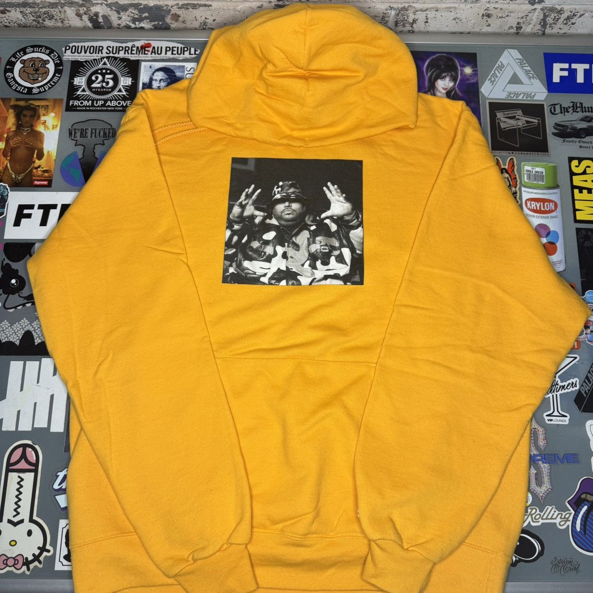 Champion × Pleasures Pleasures Big Pun Champion Hoodie Yellow Sz Large Used Size US L / EU 52-54 / 3 - 1 Thumbnail