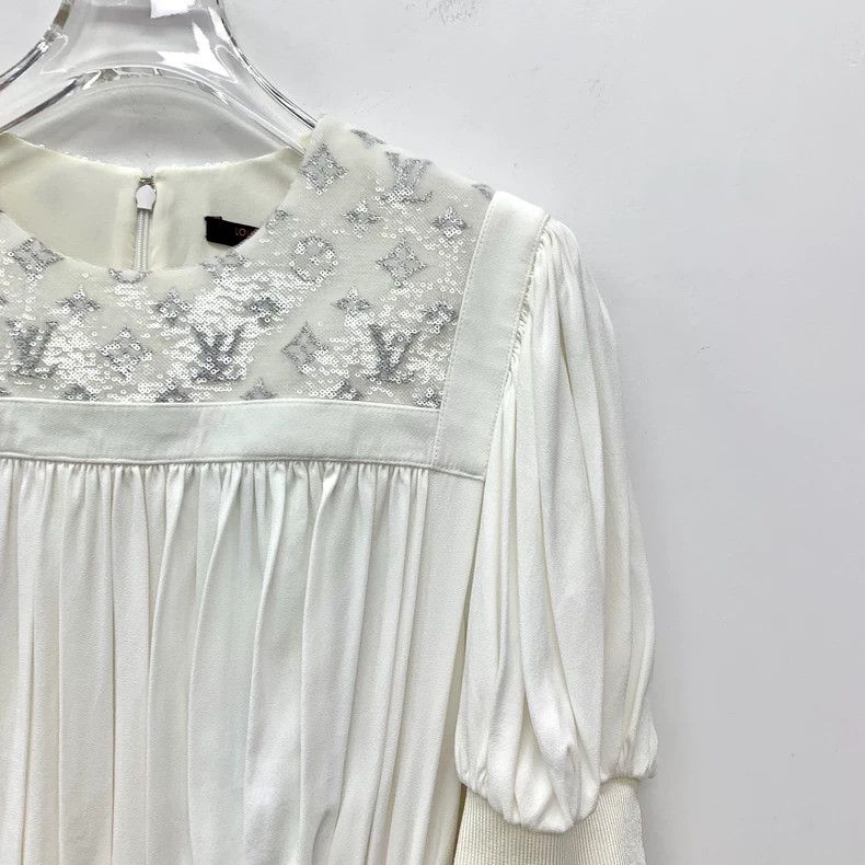 Louis Vuitton Louis Vuitton White logo presbyopic sequined mulberry silk Size XXS / US 00 / IT 34 - 3 Thumbnail