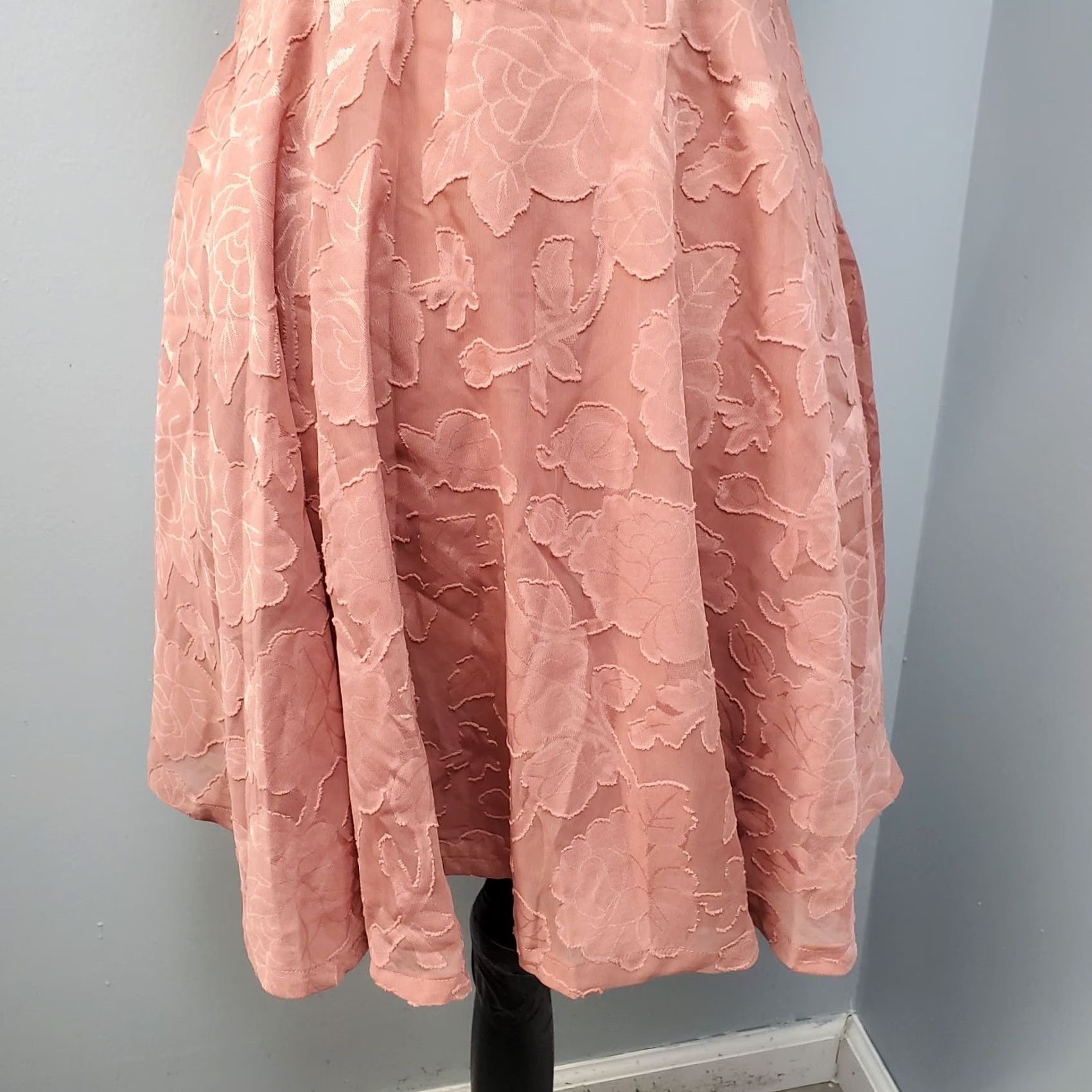 Lulus Lulus Skater Dress Womens Small Pink Burnout Floral Adjustable Strap Back Zip Dress Size S / US 4 / IT 40 - 7 Thumbnail