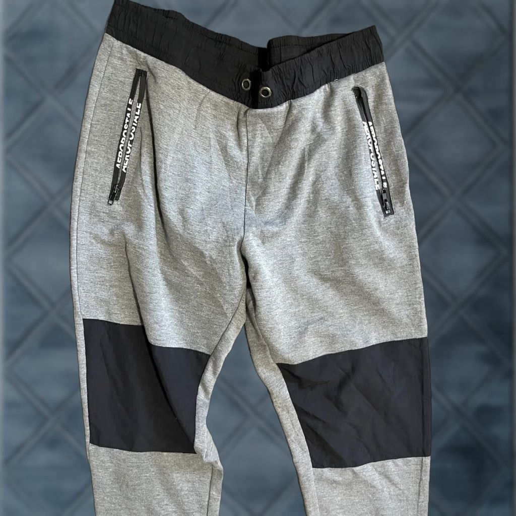 Vintage Aéropostale Athletic Jogger Sweatpants Gray M Pockets No Drawstring Men Sweatpants Size US 31 - 1 Thumbnail
