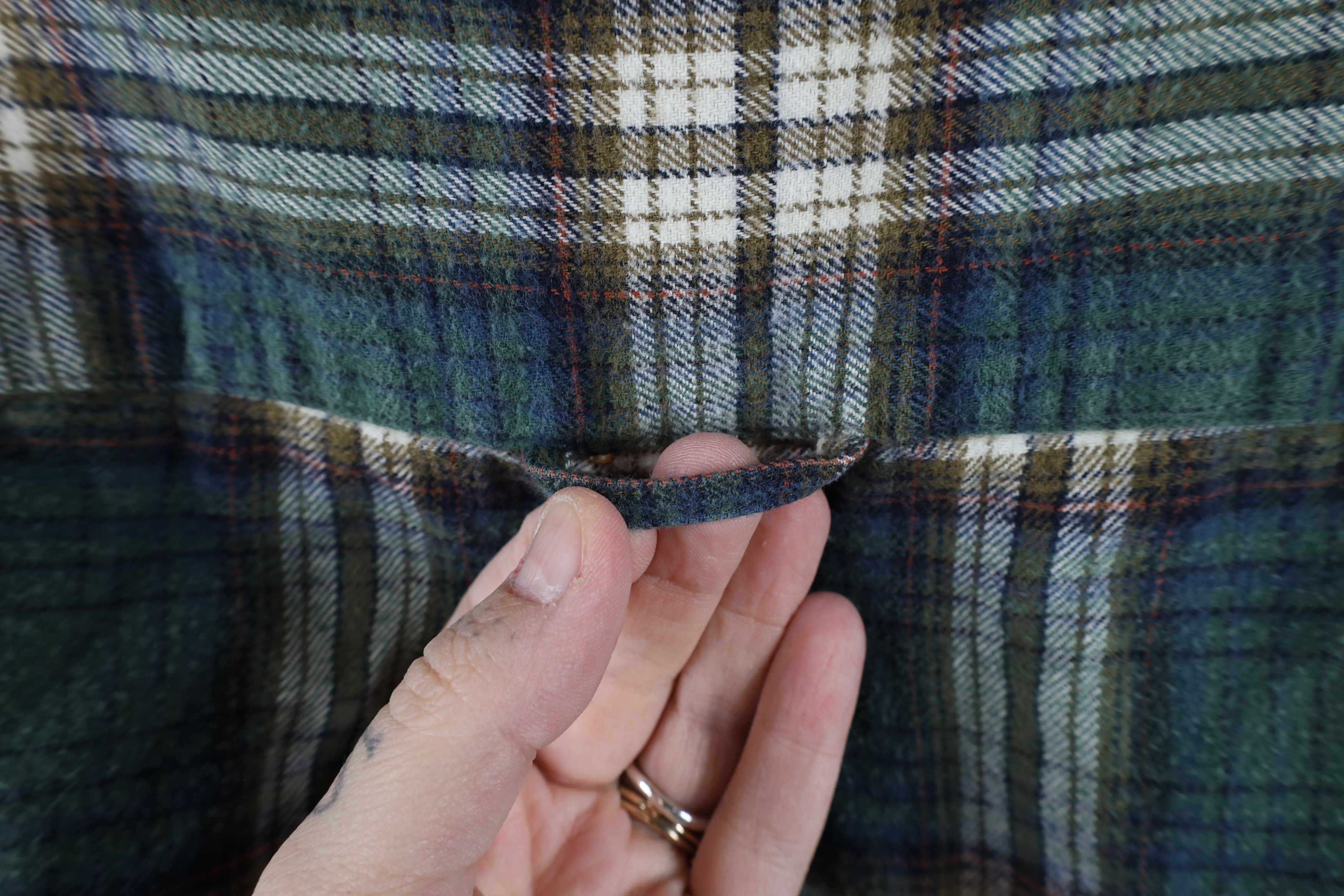 Eddie Bauer × Vintage Vintage 90s Eddie Bauer Flannel Collared Button Shirt Plaid Size US L / EU 52-54 / 3 - 8 Thumbnail