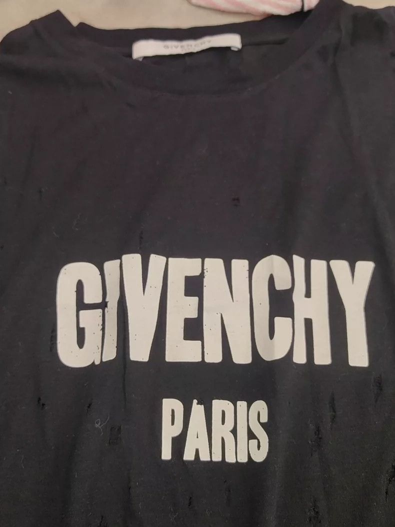 Givenchy Givenchy Short-sleeved shirt with holes, the fabric is ver Size US S / EU 44-46 / 1 - 2 Thumbnail