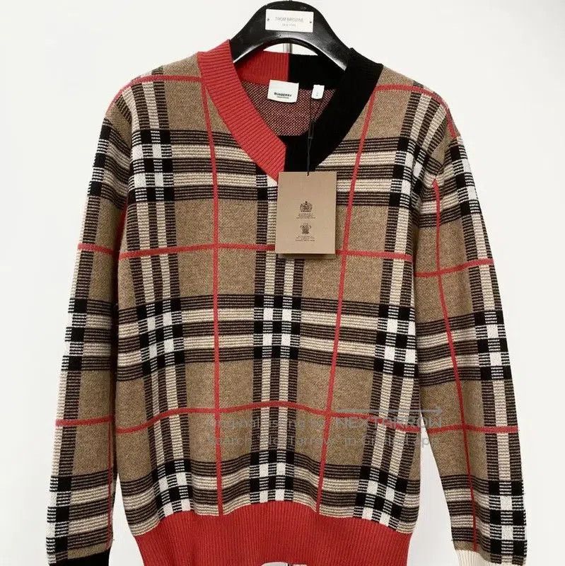 Burberry Burberry Color-Blocked Wool Men’s Knit Sweater. Size US S / EU 44-46 / 1 - 1 Thumbnail