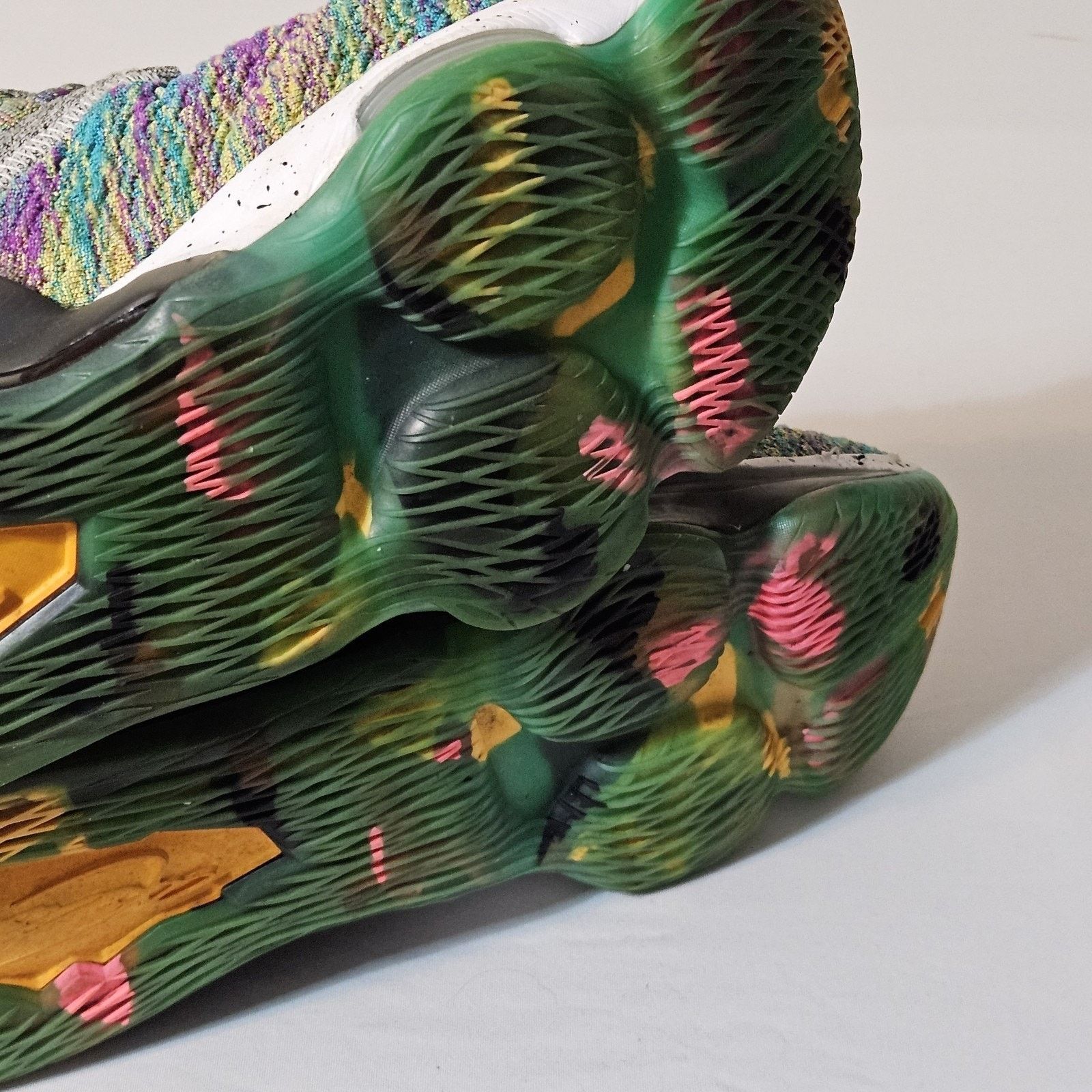 Nike Nike LeBron LN4 17 I Promise Sz 17 (CD5052-300) Multicolor Size US 15 / EU 48 - 6 Thumbnail