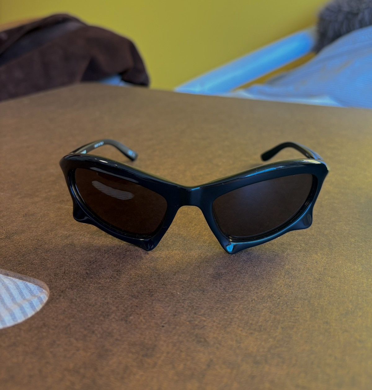 balenciaga 22ss Bat sunglasses サングラス Balenciaga Bat Rectangle Sunglasses - Spring 2022: Overview
