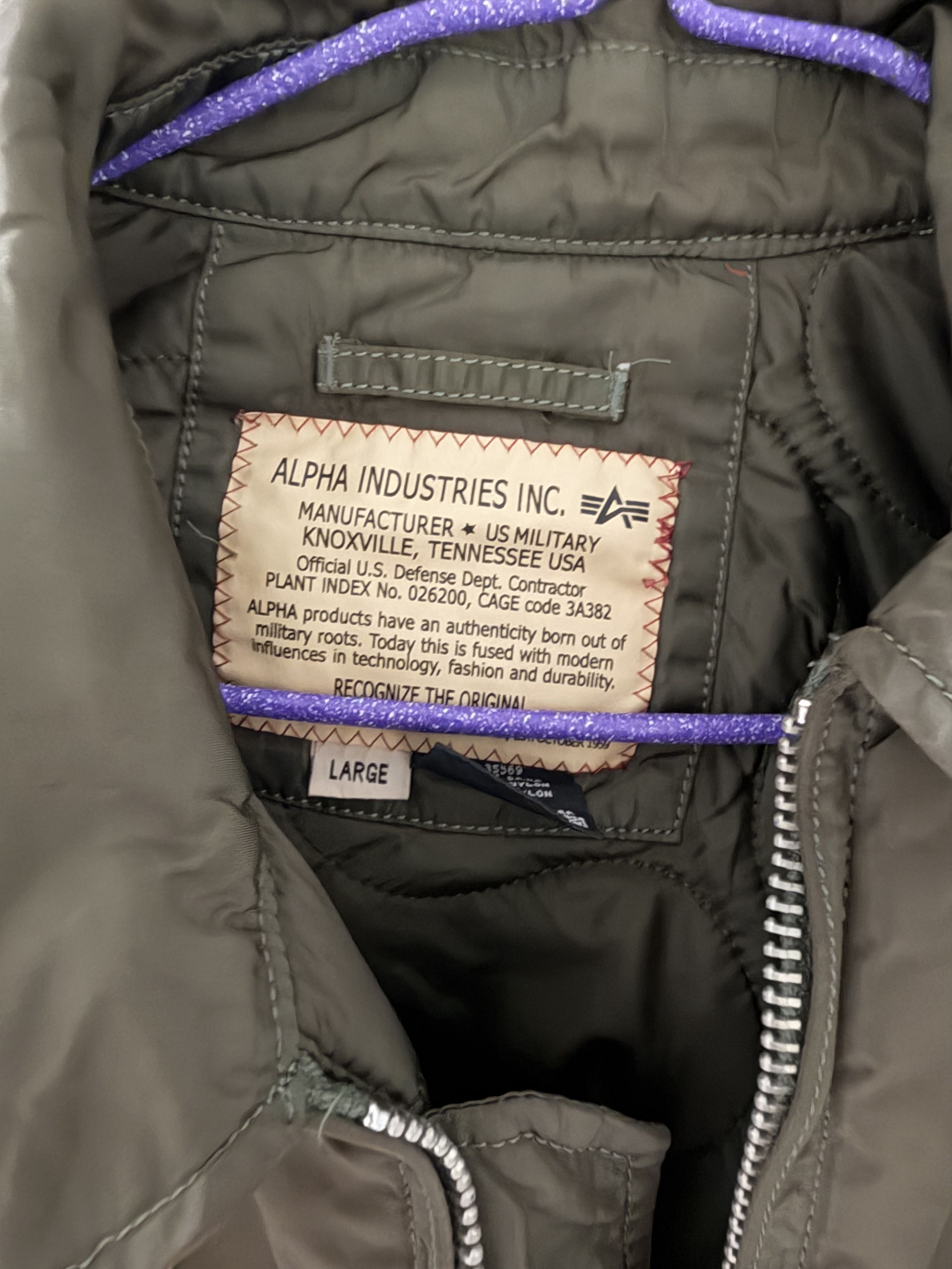 Alpha Industries Alpha Industries Heavyweight MA-1 Flight Jacket bomber coat Size US L / EU 52-54 / 3 - 2 Thumbnail