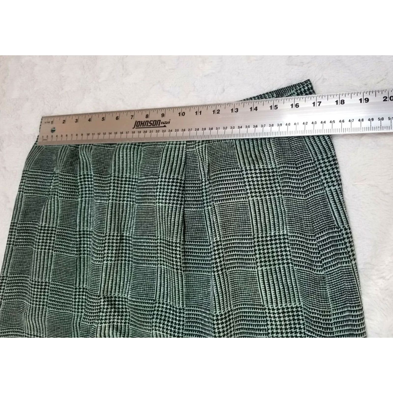 Vintage Women Green Plaid Silk Career Straight Mini Skirt Size 14 Side Zipper Lined Size 36" / US 14 / IT 50 - 4 Thumbnail