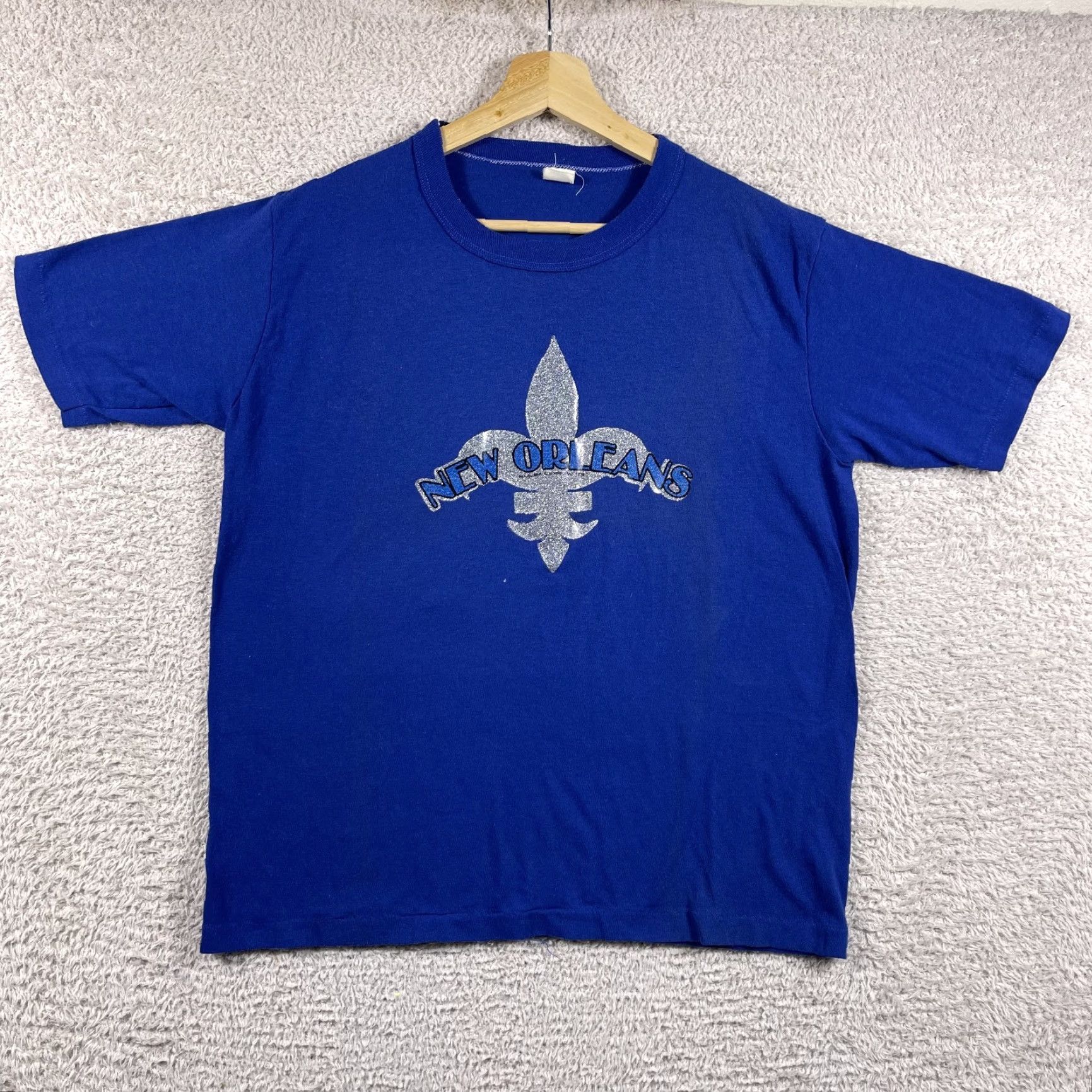 Vintage VINTAGE New Orleans T-Shirt Adult Large Blue Single Stitch Mardi Gras USA Shirt Mens 70s Size US L / EU 52-54 / 3 - 2 Thumbnail