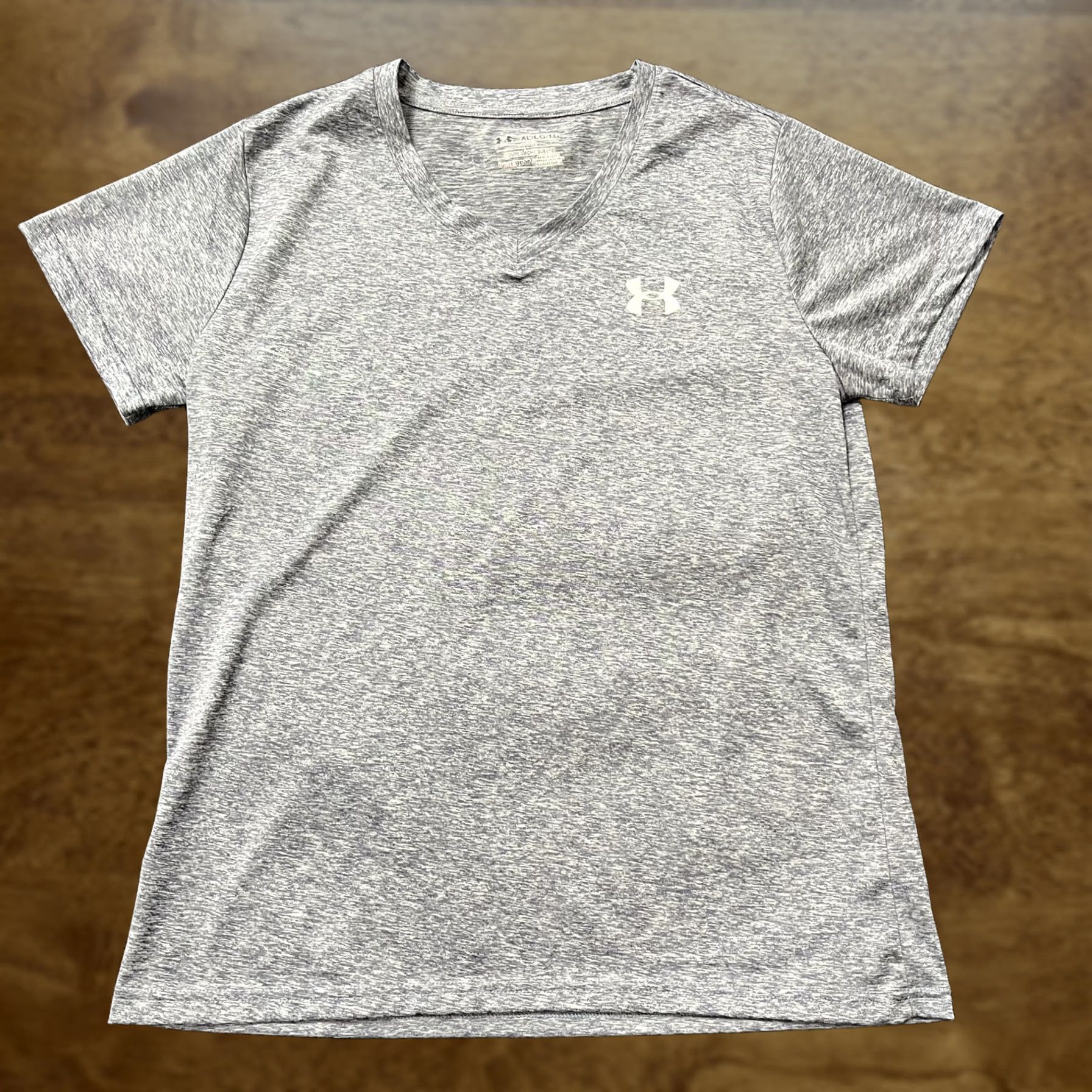 Under Armour Under Armour Shirt Womens XL Gray HeatGear V Neck Short Sleeve Athletic Workout Size XL / US 12-14 / IT 48-50 - 1 Thumbnail
