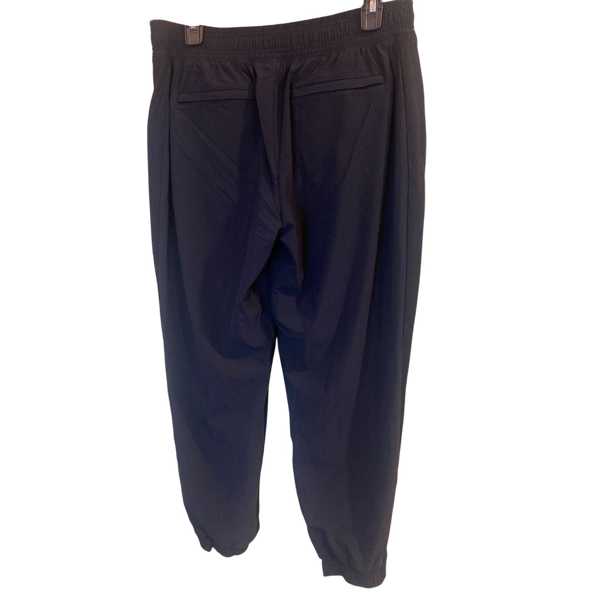 Athleta NWT Athleta Brooklyn Lined Jogger Black Women's 10 Petite MS Size 32" / US 10 / IT 46 - 4 Thumbnail
