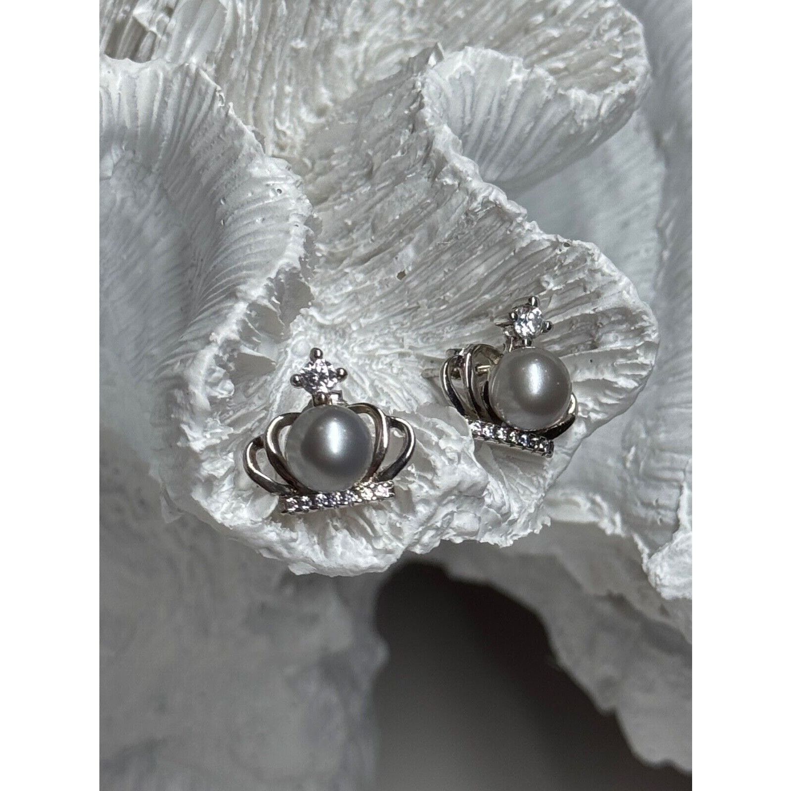 Jewelry 925 STERLING SILVER PEARL CROWN EARRINGS LENGTH 0.5 INCH Size ONE SIZE - 8 Thumbnail