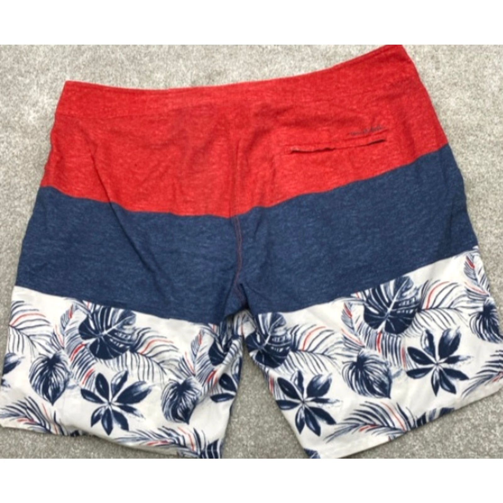 TravisMathew Travis Mathew Board Shorts Mens 34 Multicolor Floral Red Blue Pockets Pulled Drawstring Swim Bottom Size US 34 / EU 50 - 7 Thumbnail