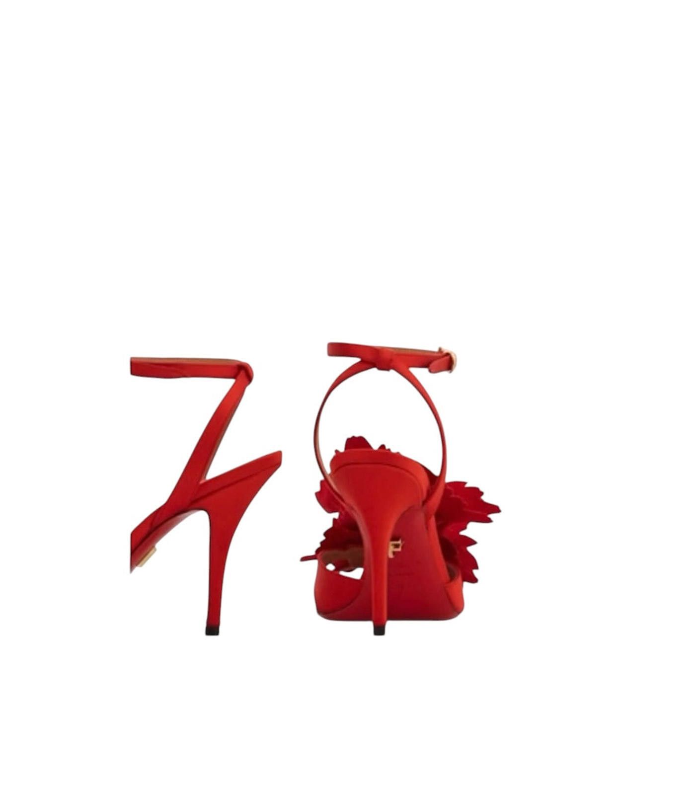 Salvatore Ferragamo Ferragamo Flower Embellished Sandal Size US 7.5 / IT 37.5 - 3 Thumbnail