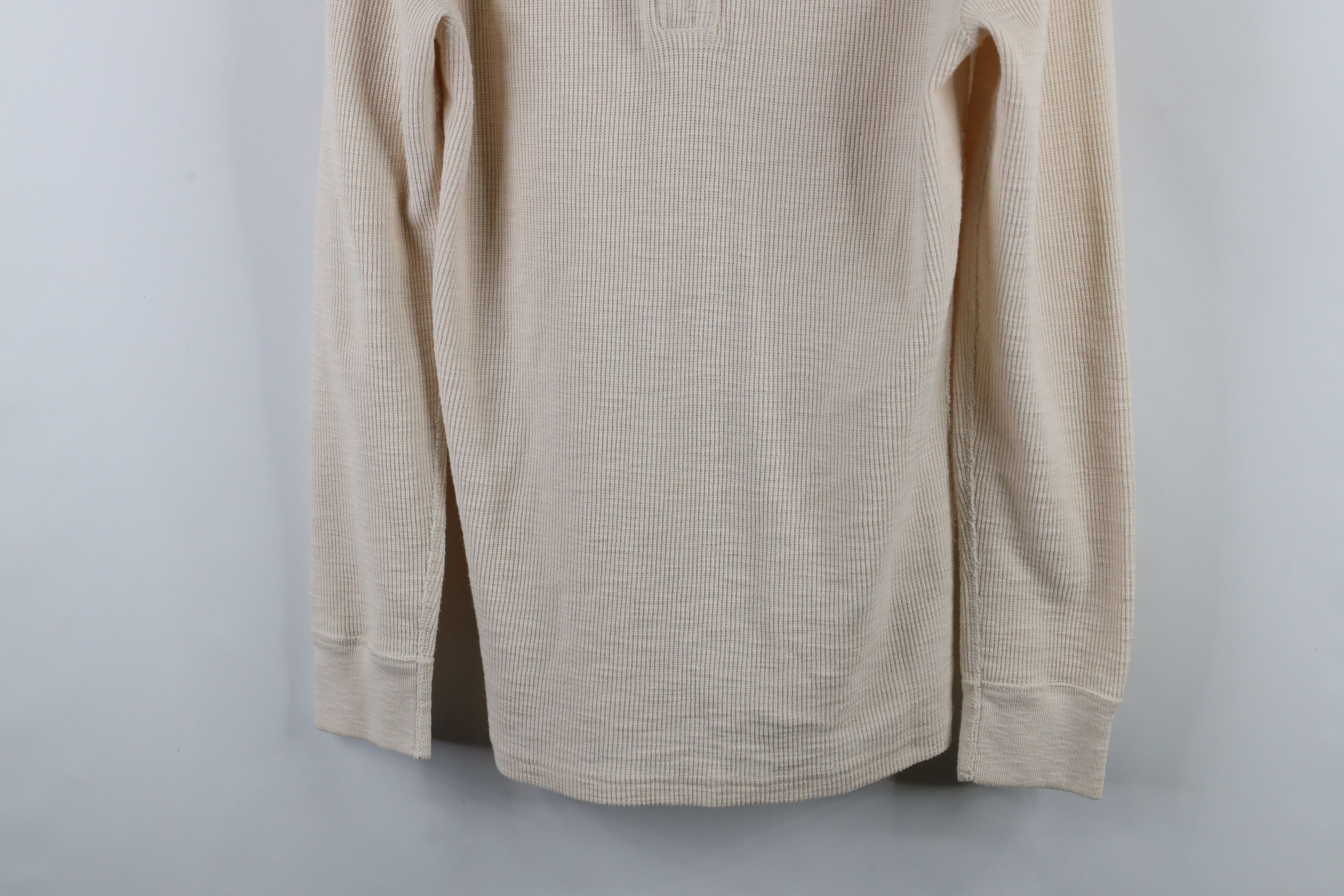 J.Crew × Vintage J Crew Knit Goods Cotton Thermal Waffle Knit Henley T-Shirt Size US L / EU 52-54 / 3 - 3 Thumbnail