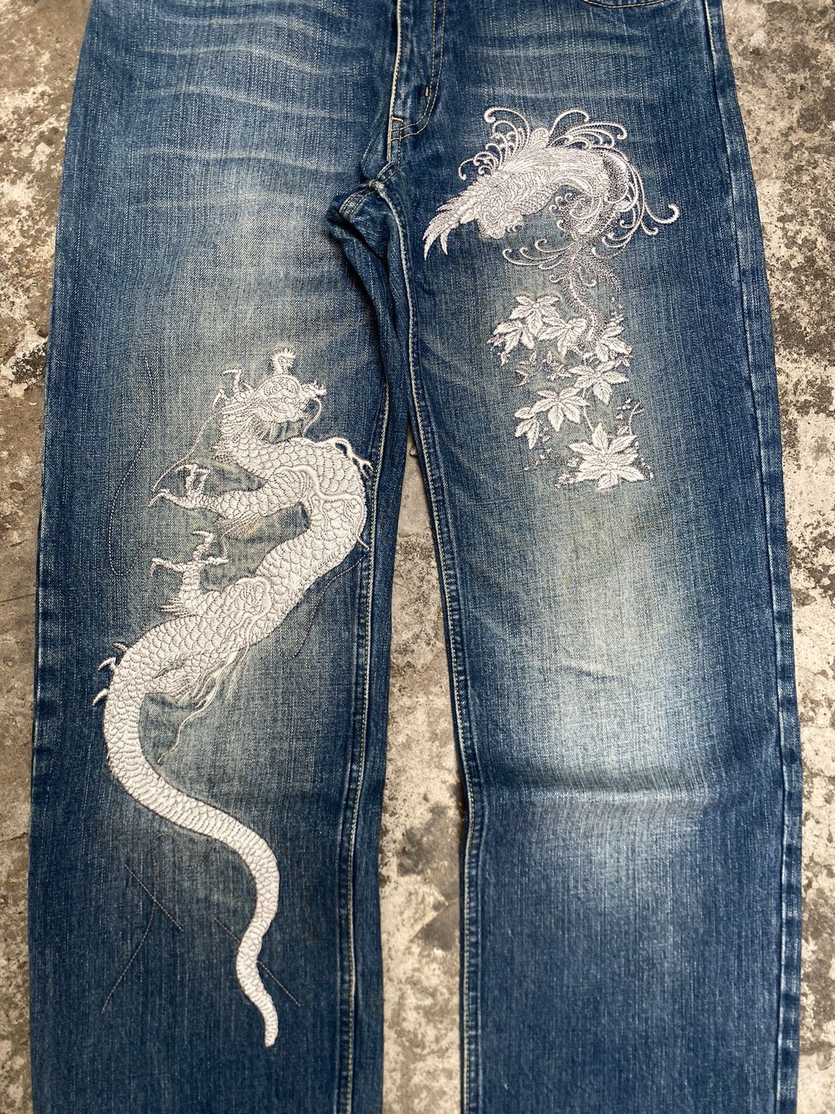 Karakuri Tamashii Karakuri Embroidered Dragon Japanese Denim Size US 32 / EU 48 - 3 Thumbnail