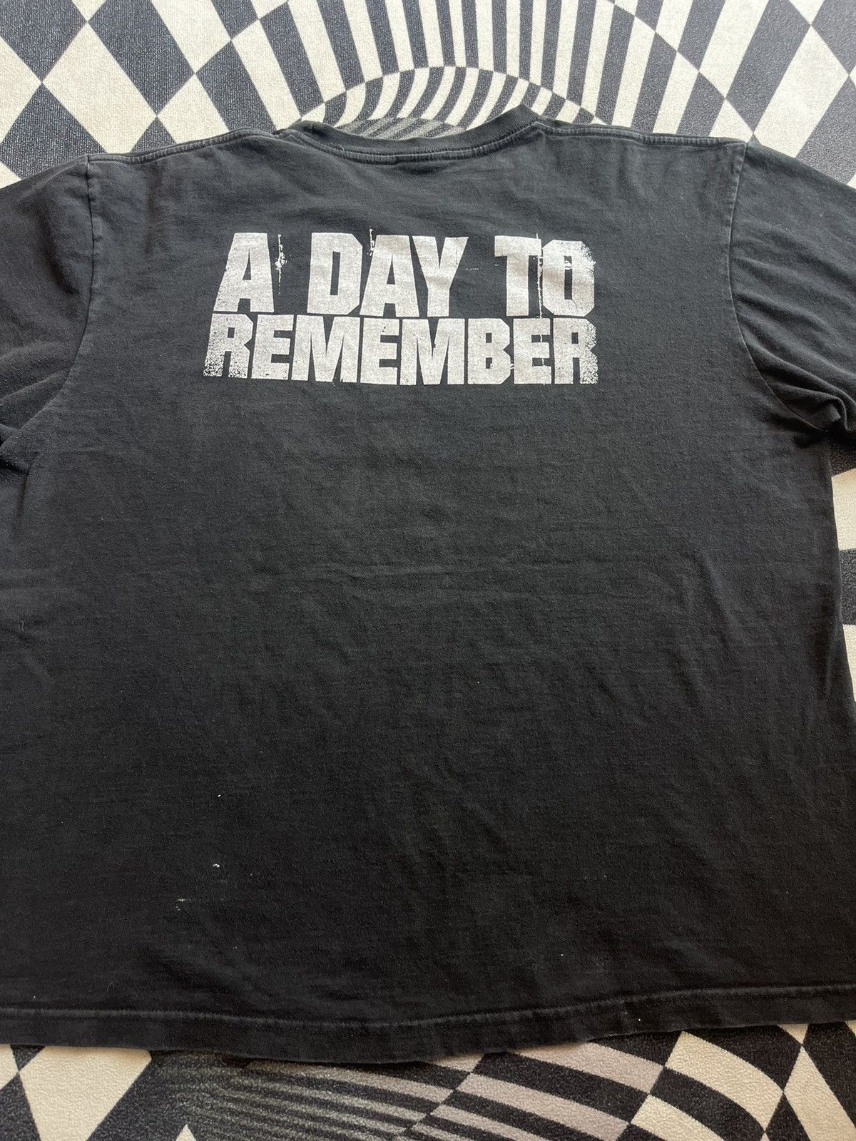 Band Tees Vintage A DAY TO REMEMBER 00’s Tshirt Size US XL / EU 56 / 4 - 8 Thumbnail