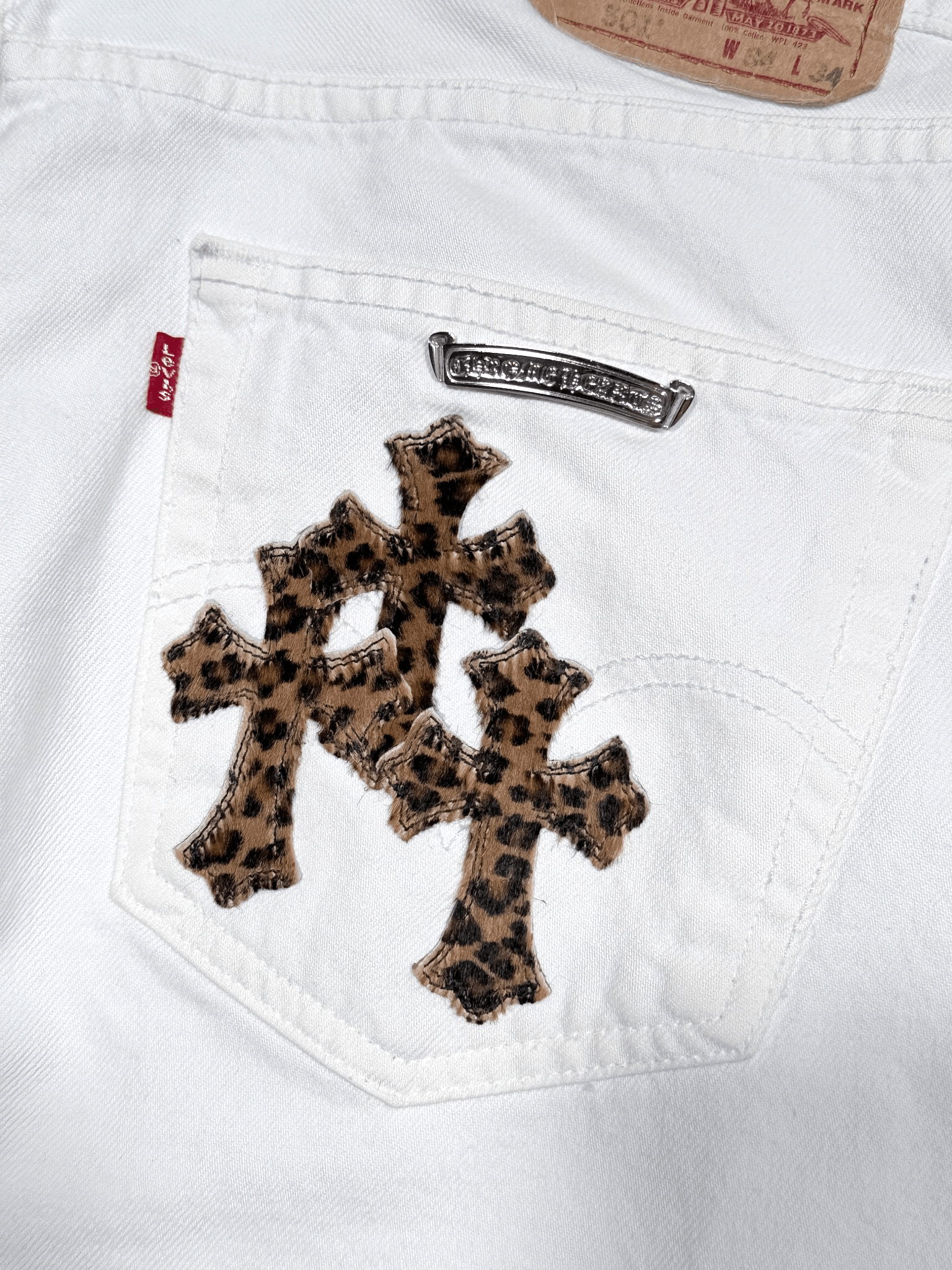Chrome Hearts Cheetah Cross Patch Levi's Vintage White Jeans Size US 34 / EU 50 - 6 Thumbnail