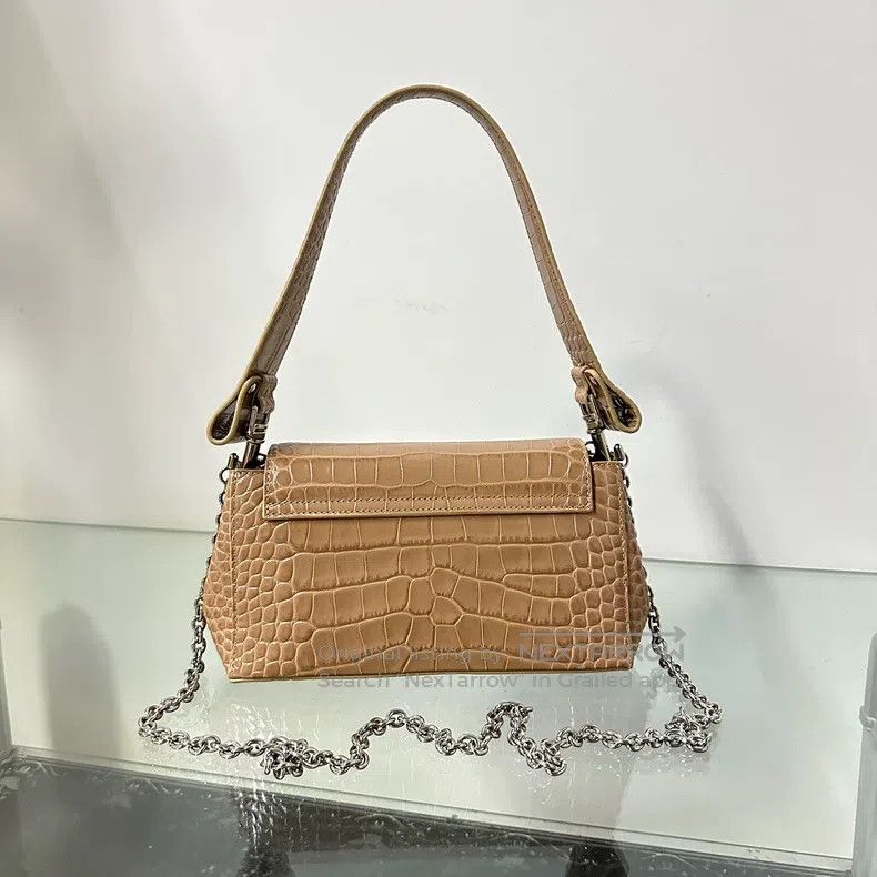 Vivienne Westwood Vivienne Westwood size os Medium-sized ladies' milk tea col Size ONE SIZE - 2 Thumbnail