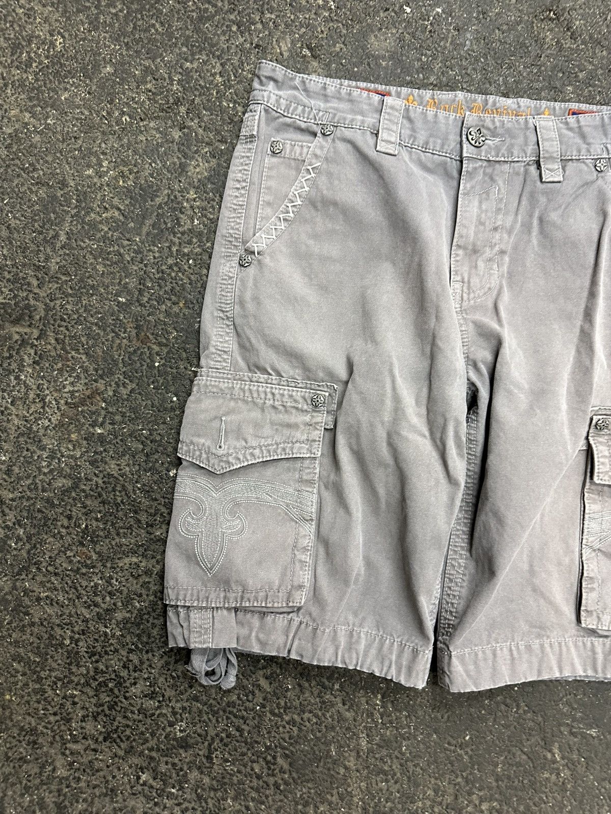 Rock Revival × Vintage Y2K rock revival cargo shorts Size US 32 / EU 48 - 2 Thumbnail
