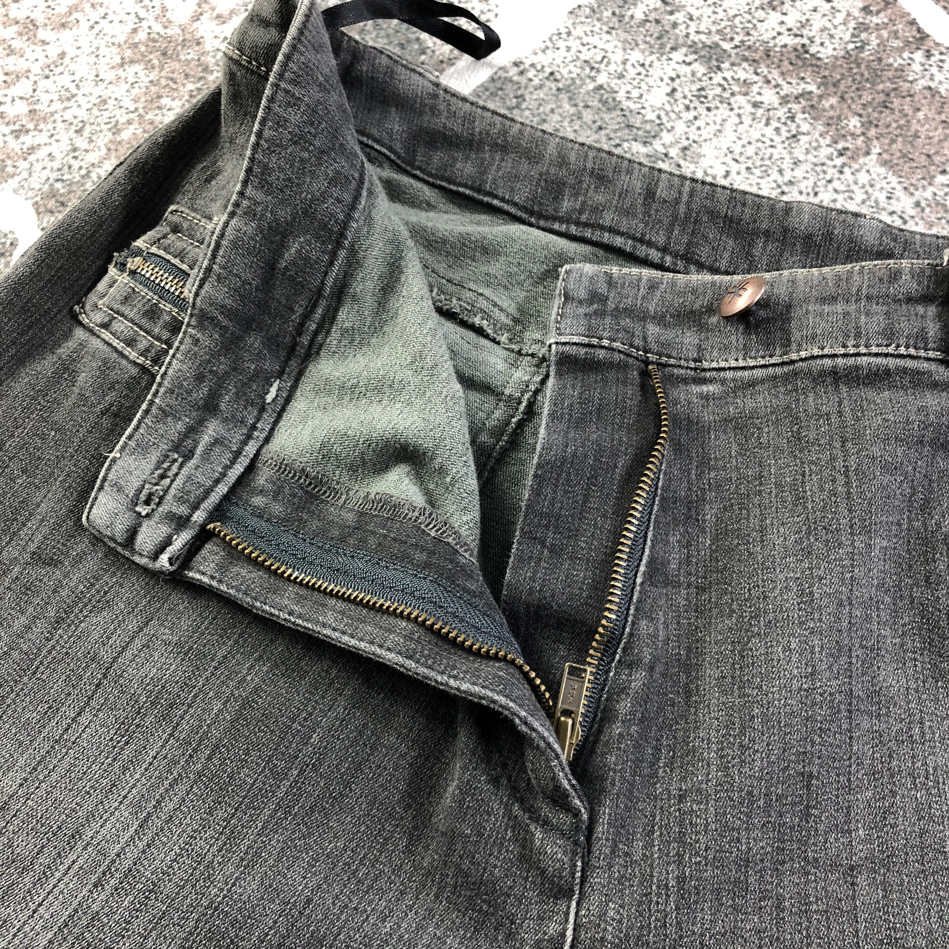 Japanese Brand Japanese Brand Givy Jeans Flare Denim KJ1529 Size US 30 / EU 46 - 6 Thumbnail