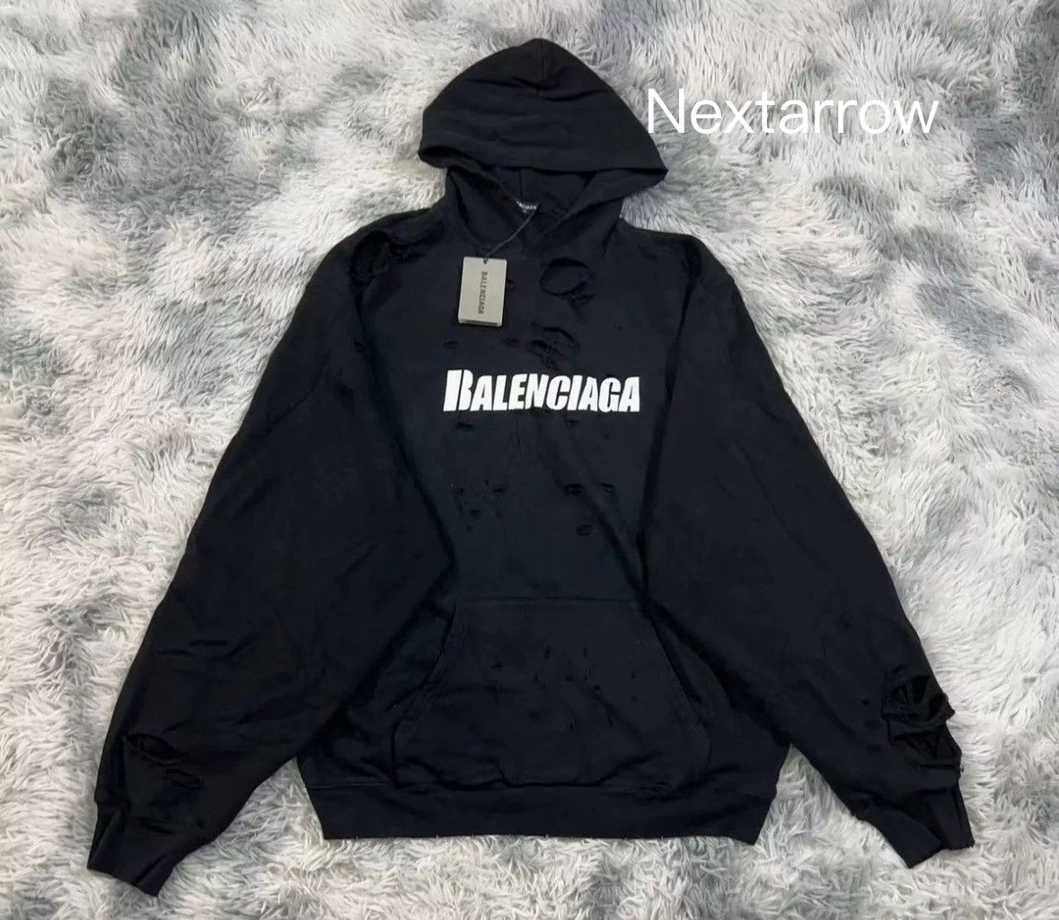 Balenciaga balenciaga Damaged hoodie 2410-Nextarrow Size US S / EU 44-46 / 1 - 1 Thumbnail