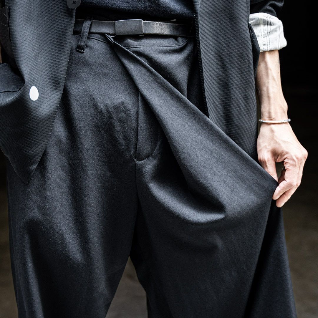Yohji Yamamoto Yohji Yamamoto Pour Homme - W/GABARDINE Left Tuck Pant Size US 30 / EU 46 - 18 Thumbnail
