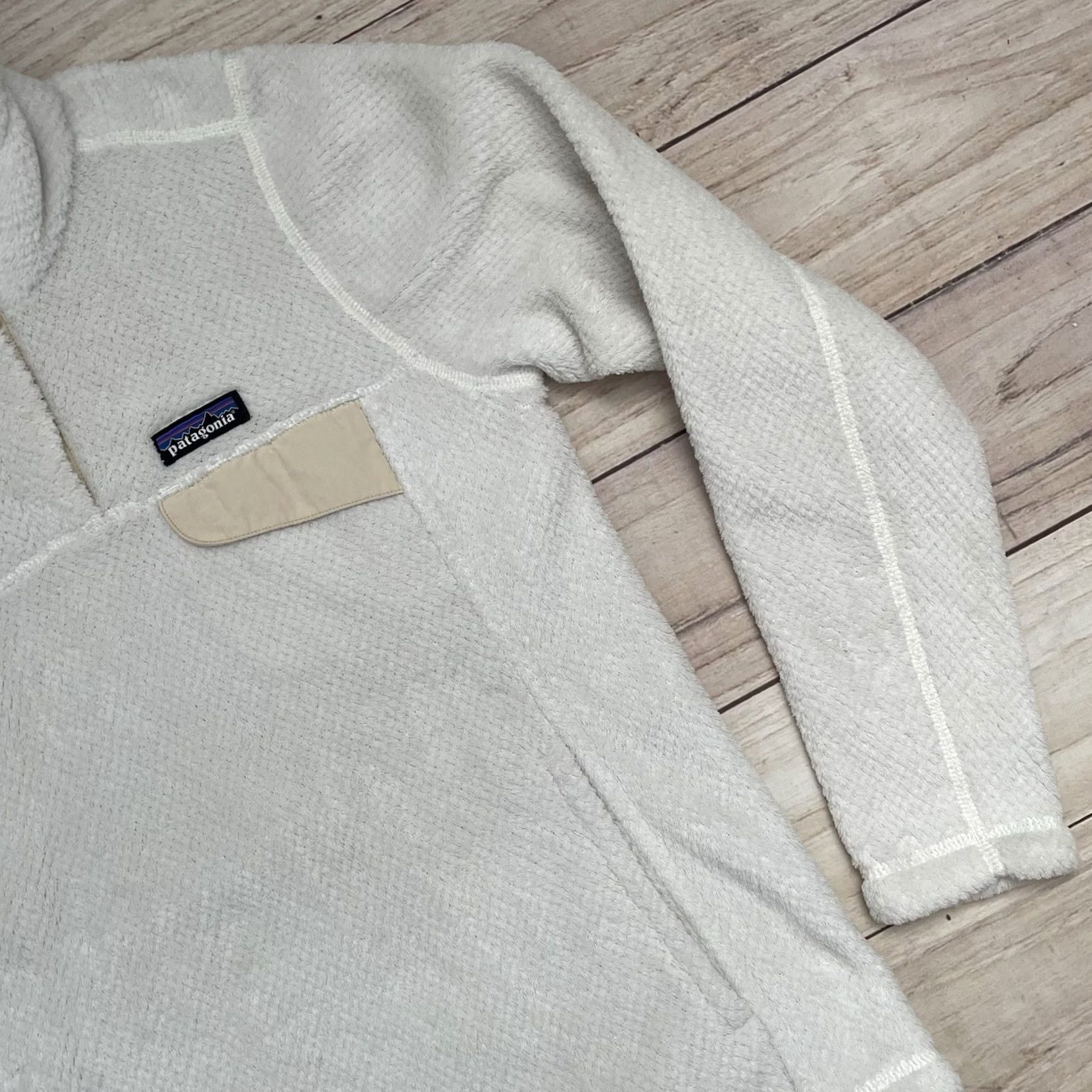 Patagonia Patagonia Women’s Fleece Sweater Raw Linen White Jacket Size M Size M / US 6-8 / IT 42-44 - 4 Thumbnail