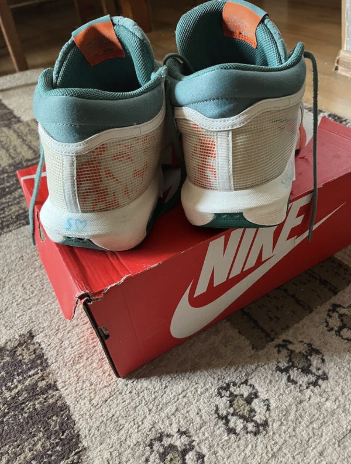 Nike Nike Lebron Witness 8 Size US 11 / EU 44 - 4 Thumbnail