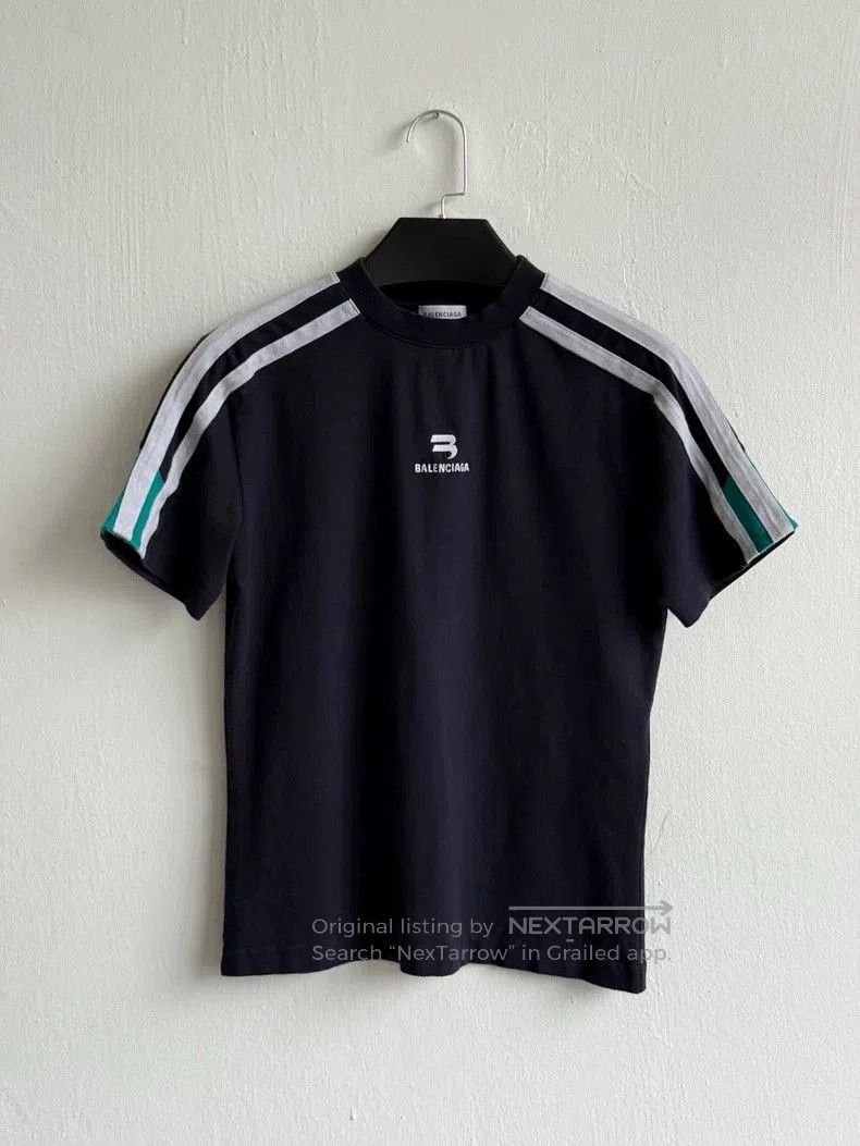 Balenciaga Balenciaga Sporty B Unfit Soccer T-Shirt M. Size US M / EU 48-50 / 2 - 1 Thumbnail