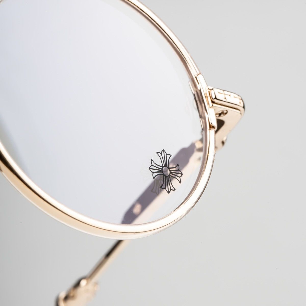 Chrome Hearts CHROME HEARTS EDITH F. CRYSTAL/GOLD PLATED GLASSES Size ONE SIZE - 2 Thumbnail