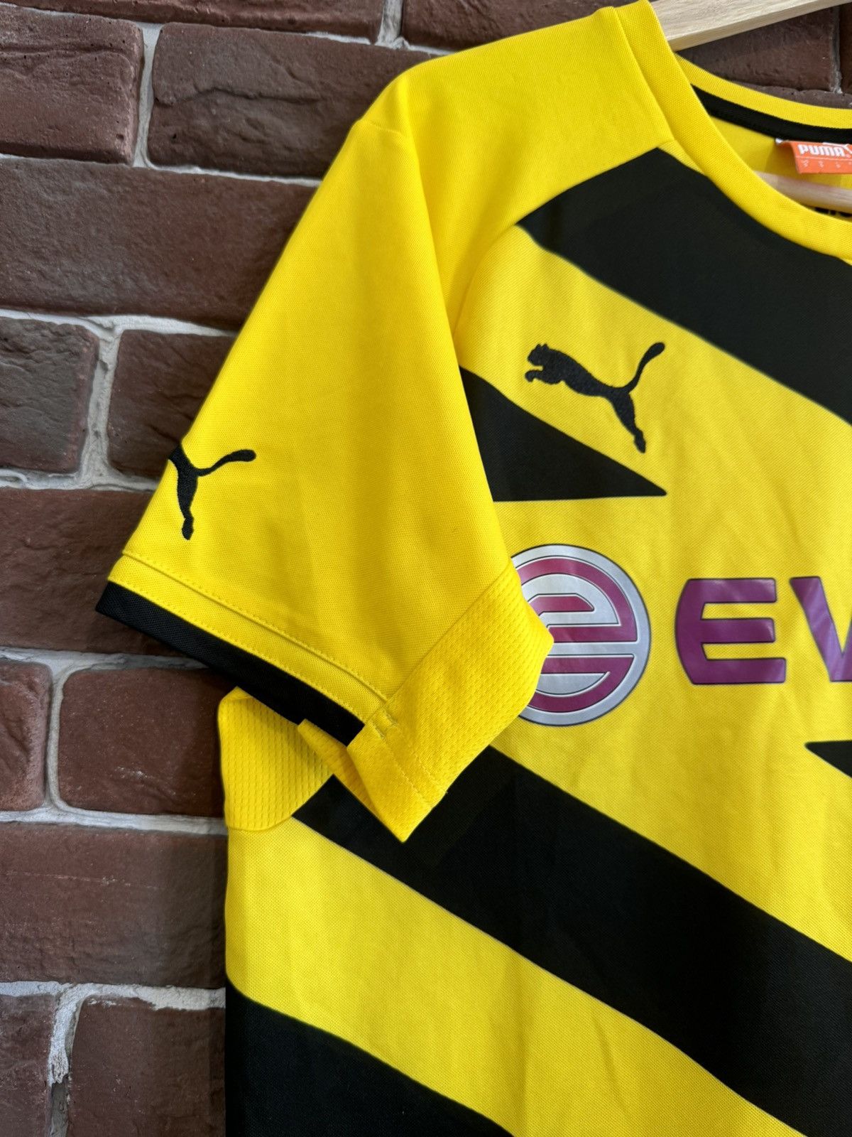Puma Vintage 00s Puma Borussia Dortmund BVB S Football Kit Jersey Size US S / EU 44-46 / 1 - 5 Thumbnail
