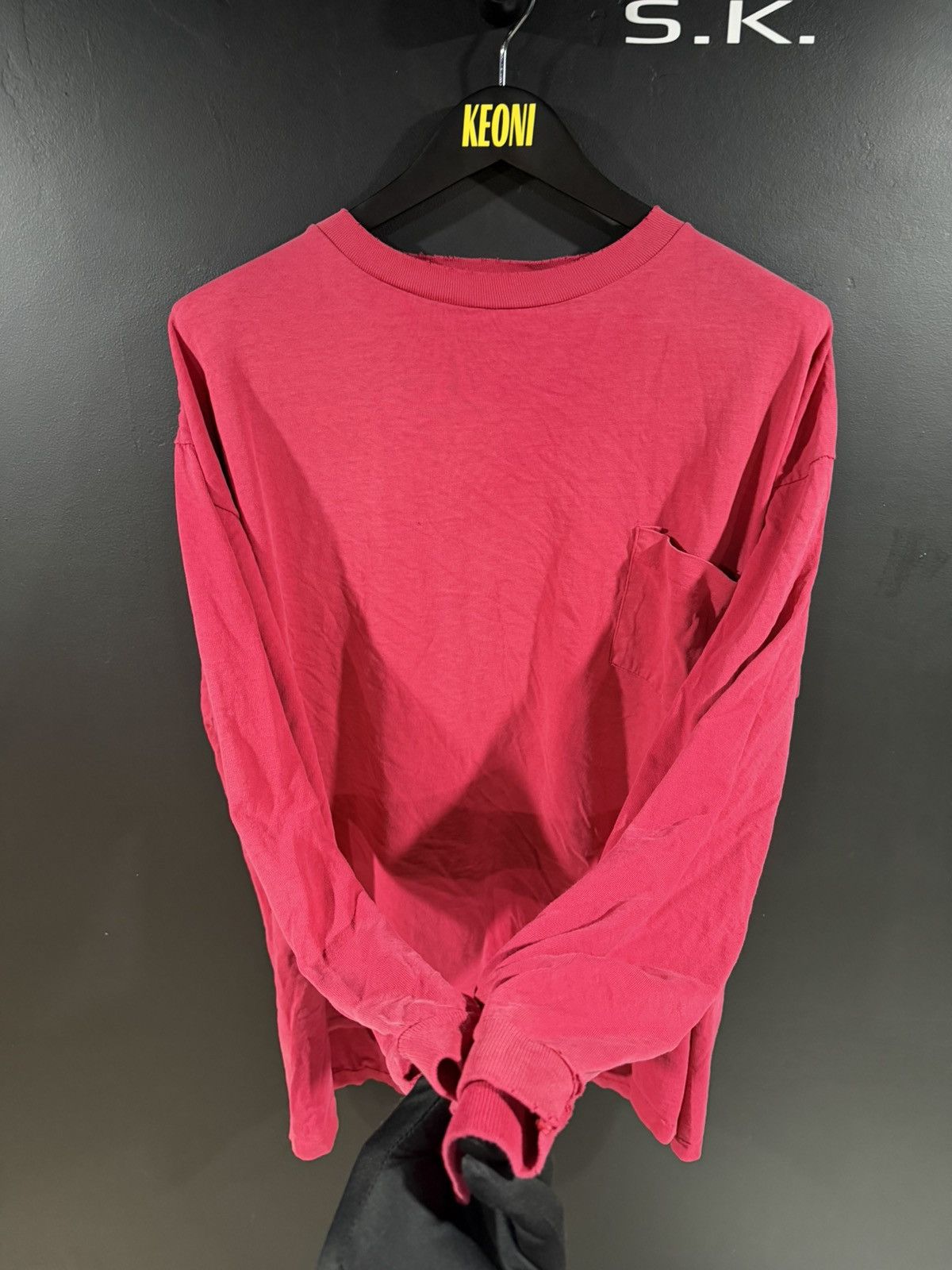 Vintage 1990s Vintage Red Blank Single Stitch Faded Distressed LS XL Size US XL / EU 56 / 4 - 9 Thumbnail