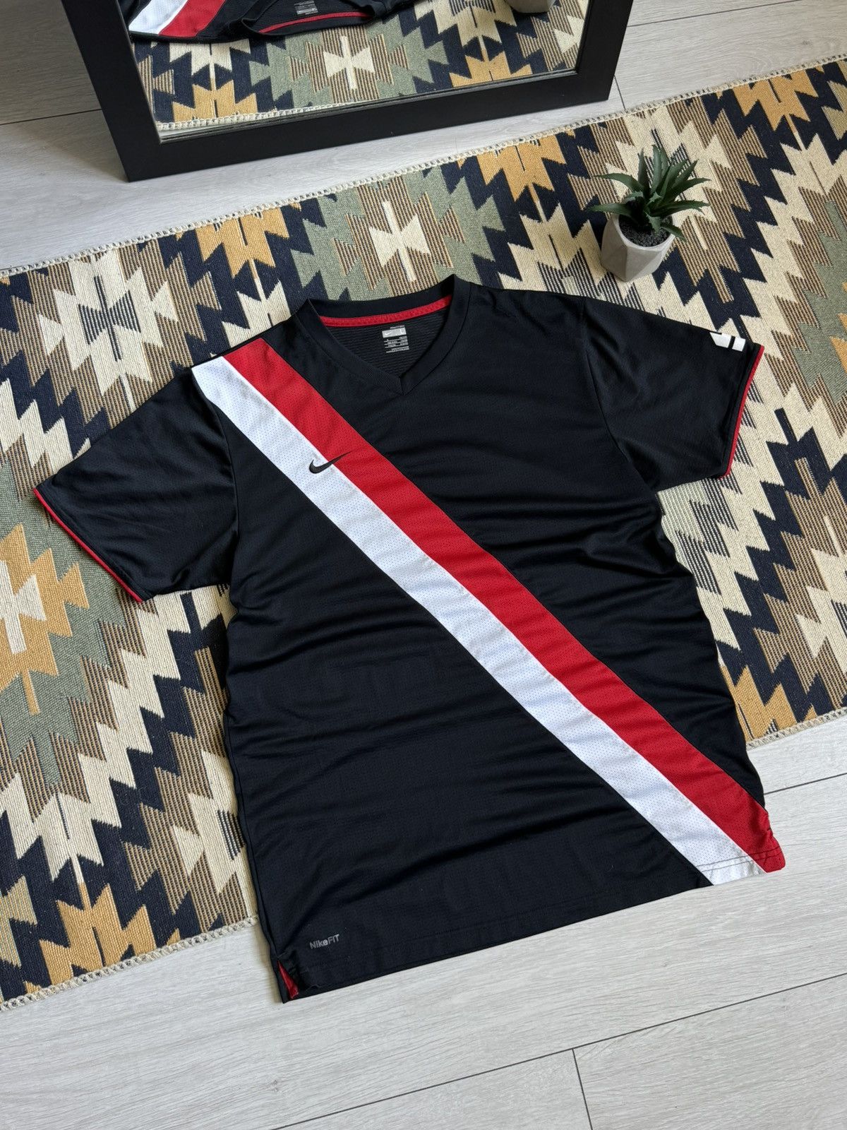 Nike Vintage Nike Blockcore Dri-Fit Jersey Size US L / EU 52-54 / 3 - 2 Thumbnail