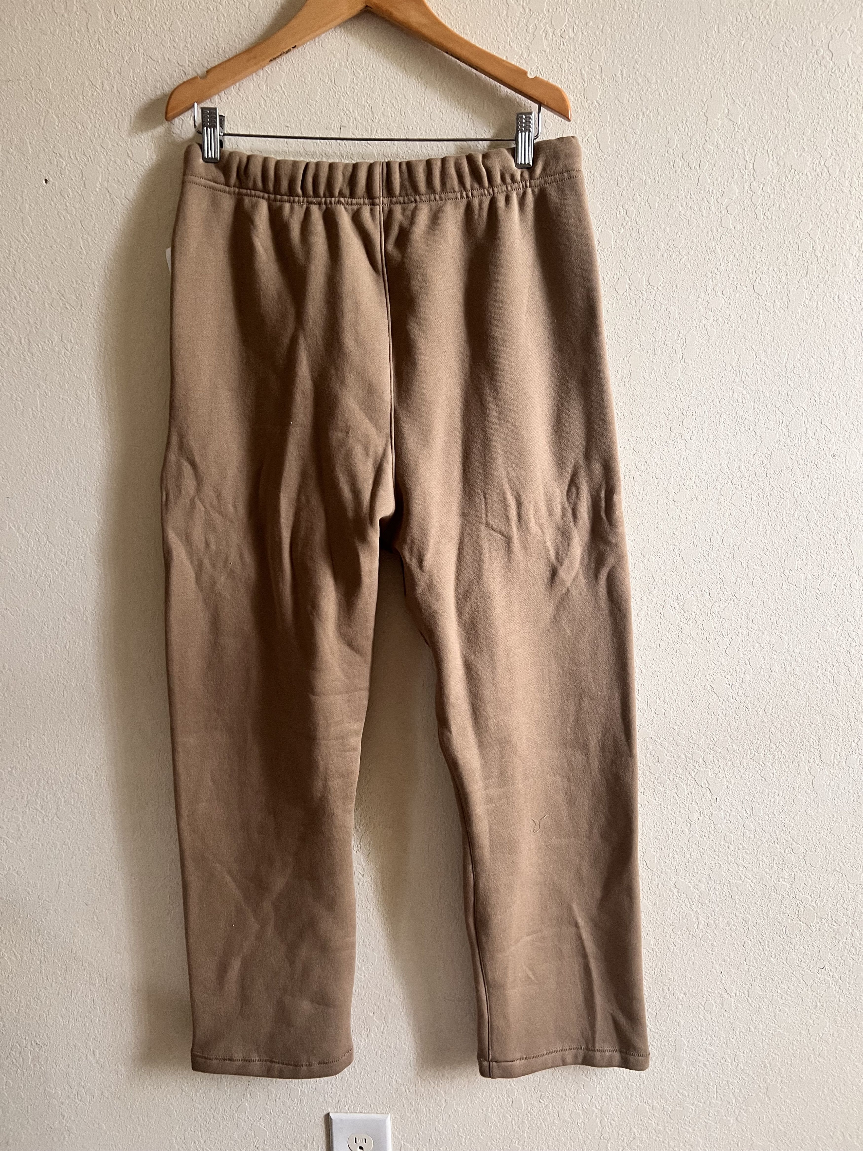 Fear of God Fear of God Essentials Relaxed Sweatpants Oak Size US 30 / EU 46 - 3 Thumbnail