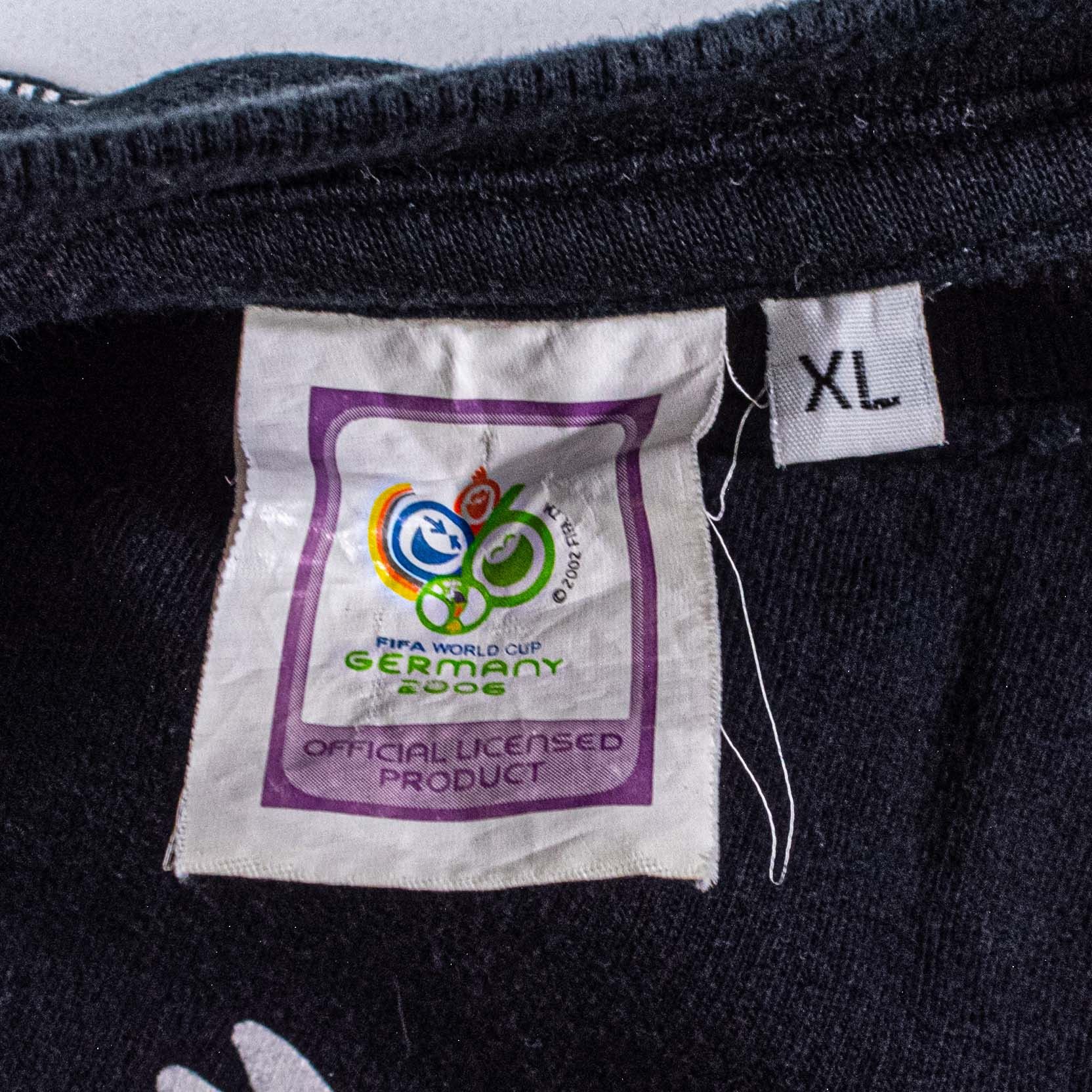 Vintage VTG 2006 FIFA World Cup Germany Sweatshirt Crewneck Soccer Size US XL / EU 56 / 4 - 7 Thumbnail