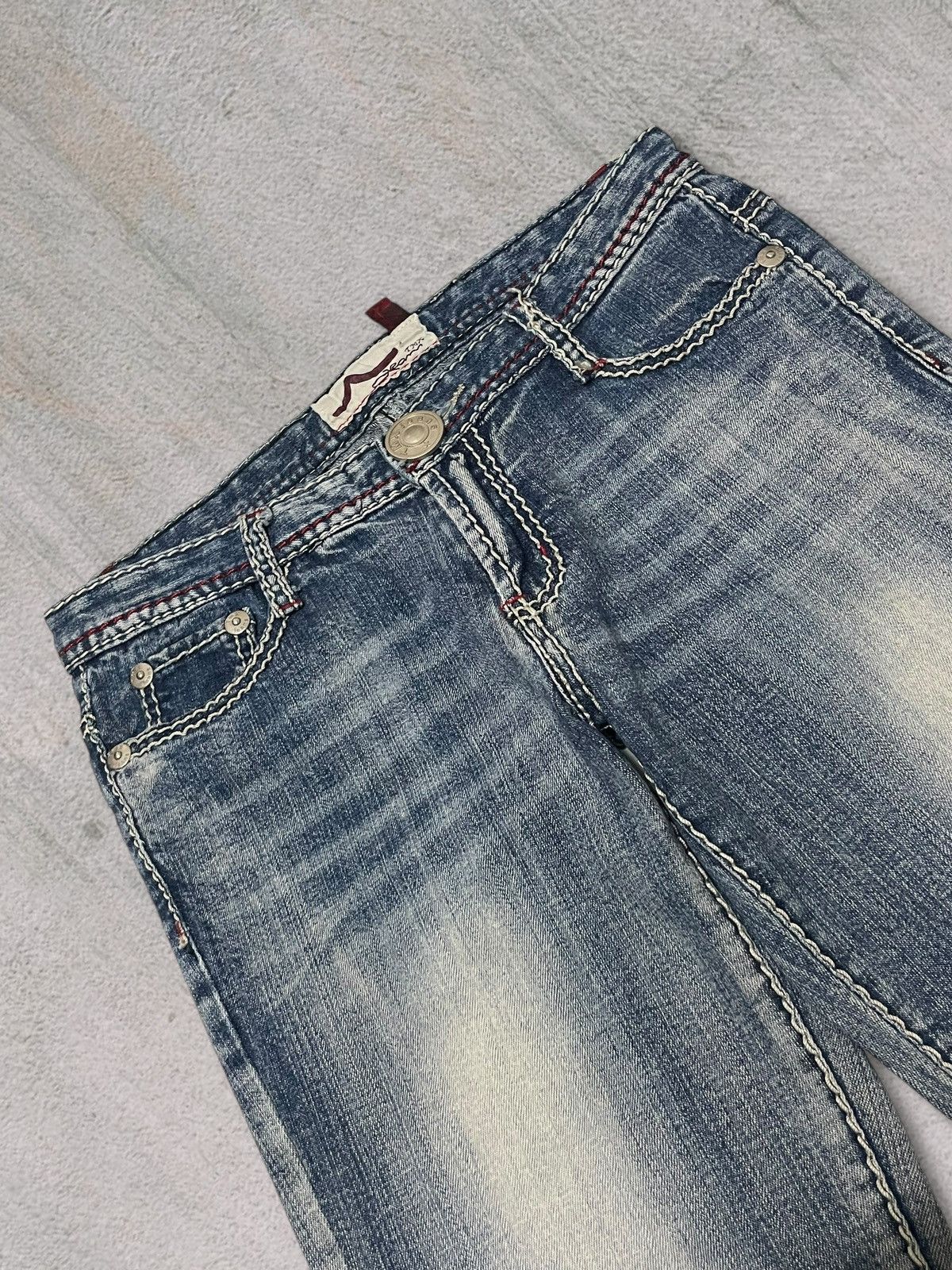 Japanese Brand Vintage Y2K Womenswear Bold Stitch Blue Wash Bootcut Jeans Size 29" - 2 Thumbnail