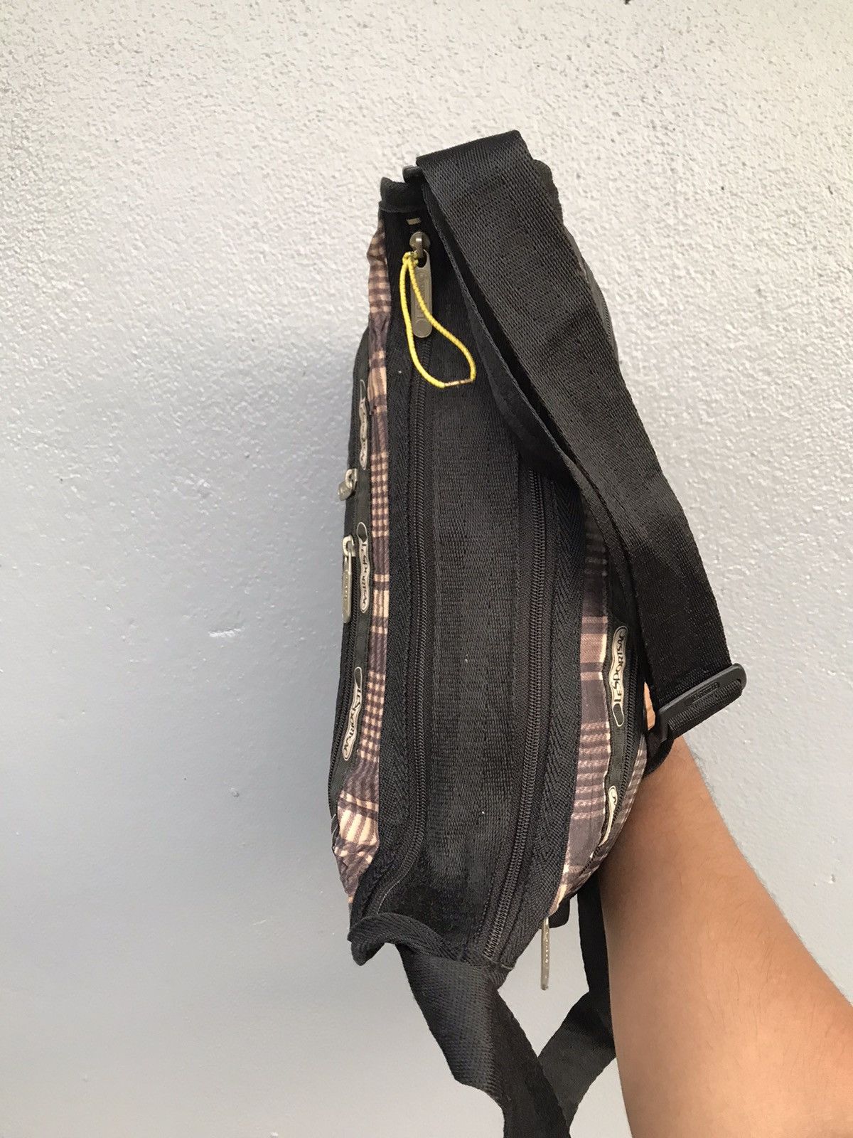 LeSportsac LeSportsac Sling bags🔥🔥 Size ONE SIZE - 5 Thumbnail