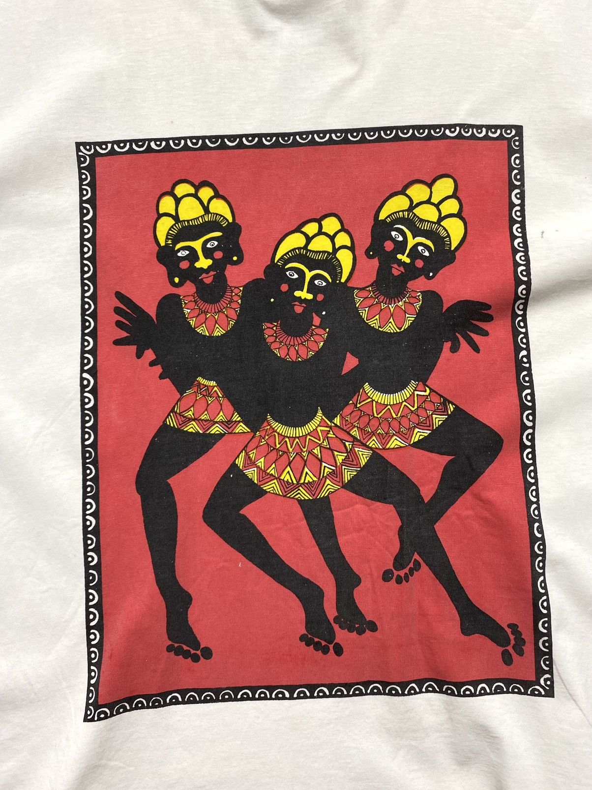 Vintage Vintage 90’s Abstract Art Bali T Shirt Surf Style Sexy Girls Size US L / EU 52-54 / 3 - 9 Thumbnail